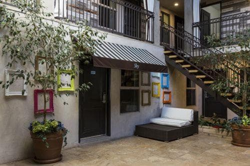 L.A. Sky Boutique Hotel — 3