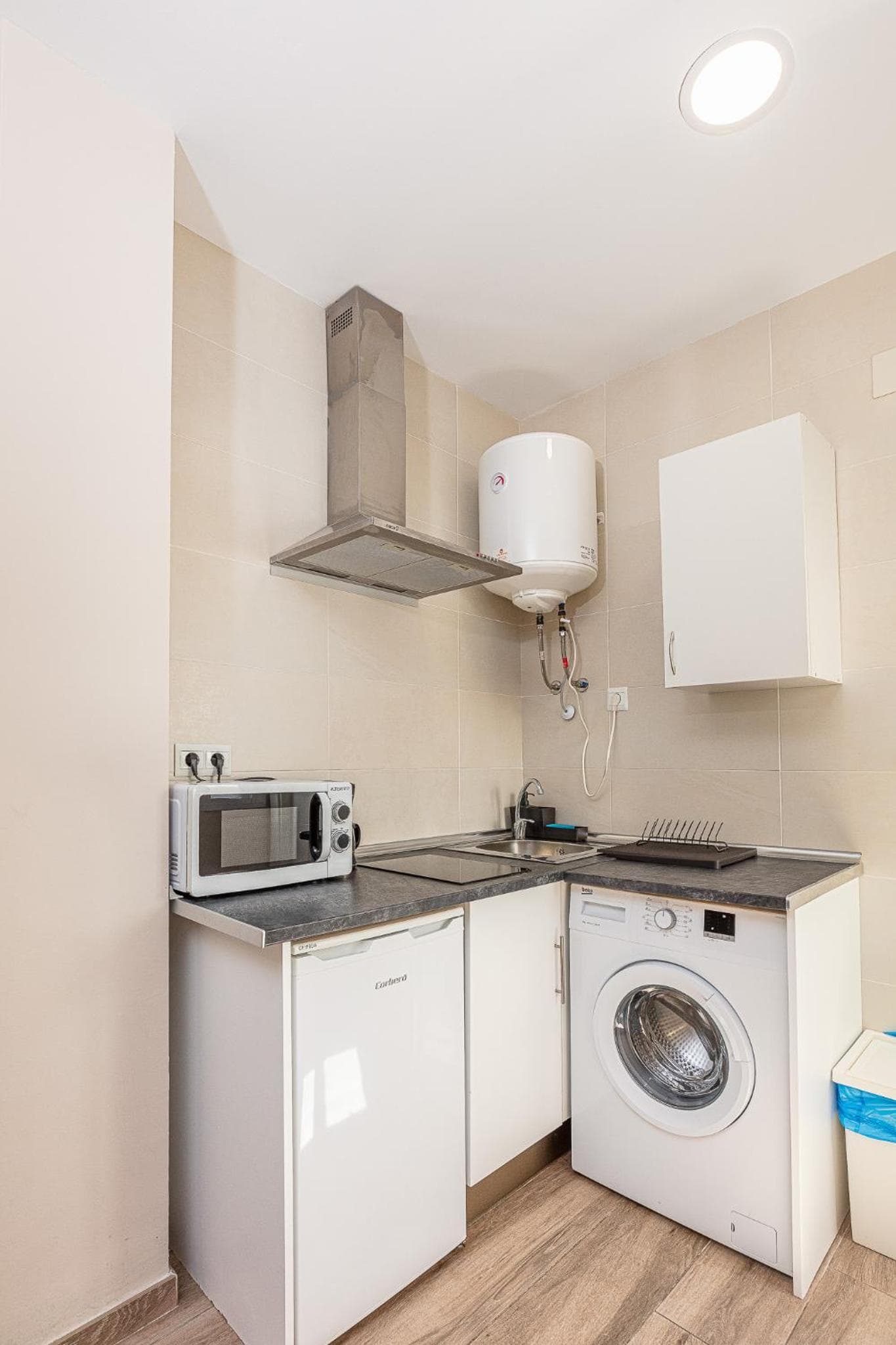 Apartamentos Lola Beach — 29