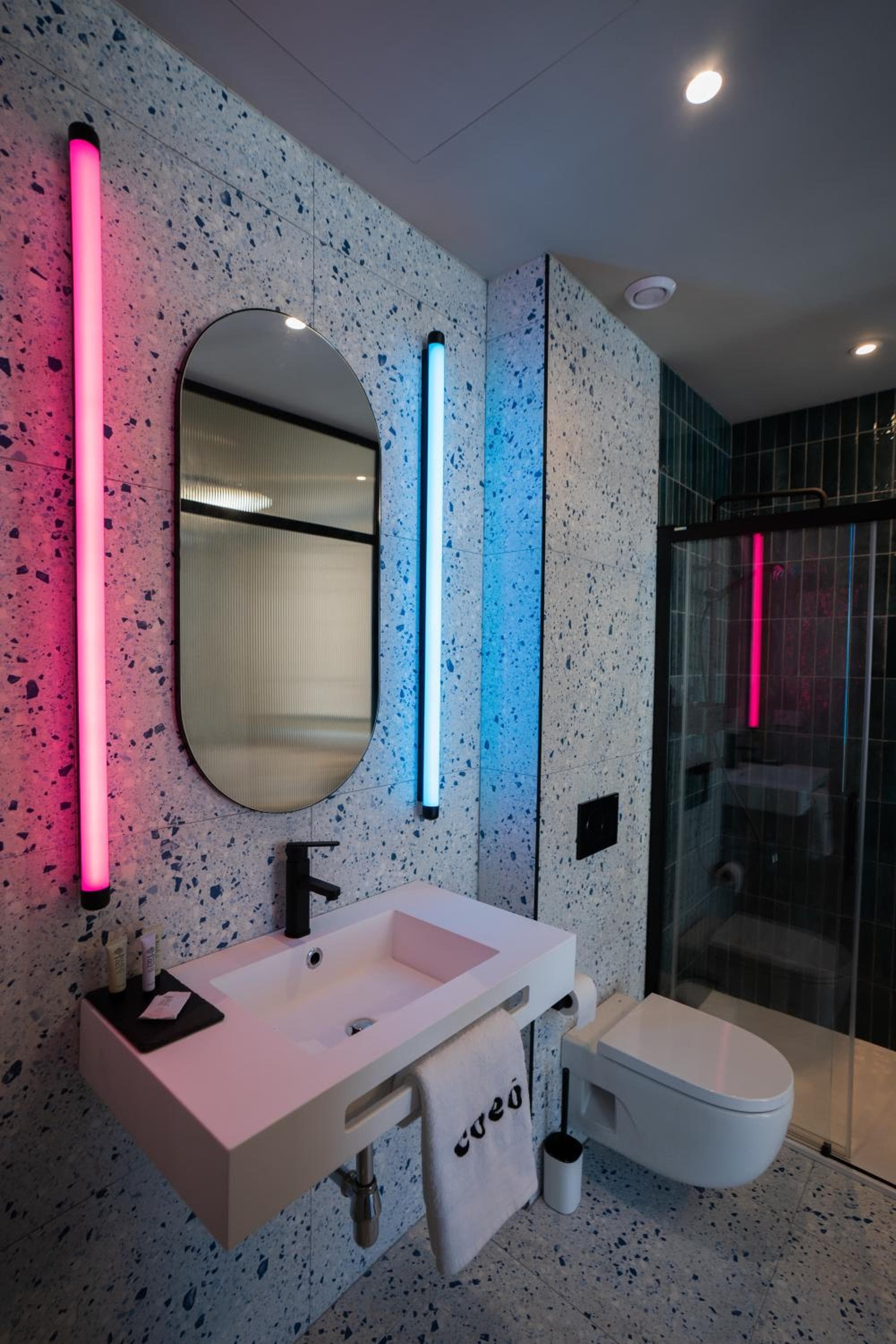 Coeo Peña Design Apartments — 6