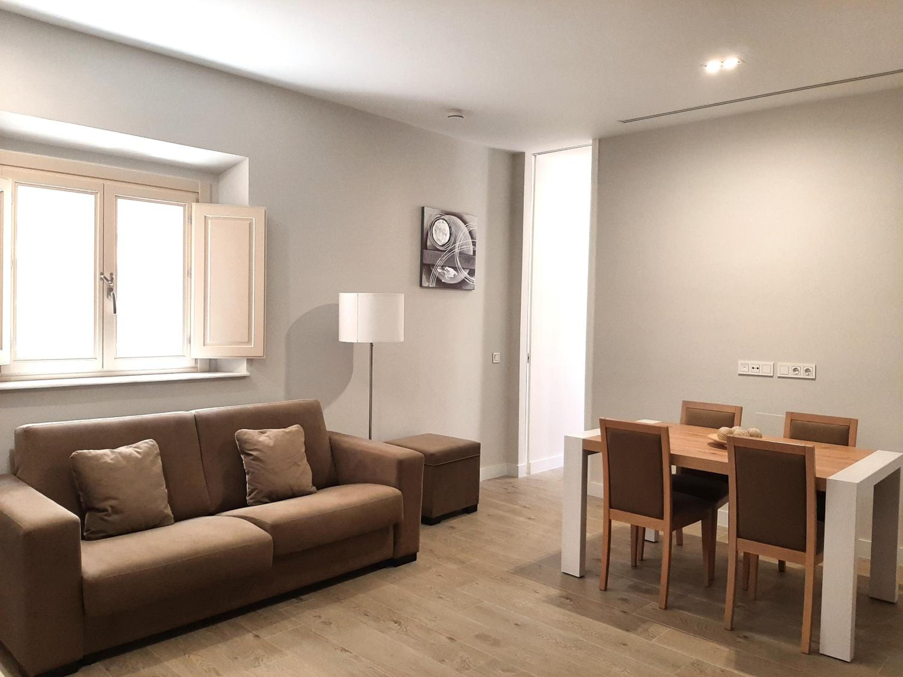 Apartamentos Pinar Málaga Centro - Carretería — 4