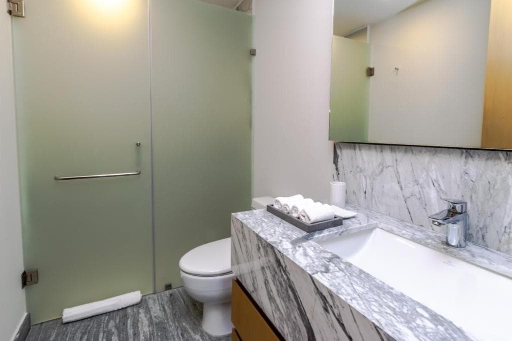 Luxury 3 BR Condo rooftop pool, near the beach — 20