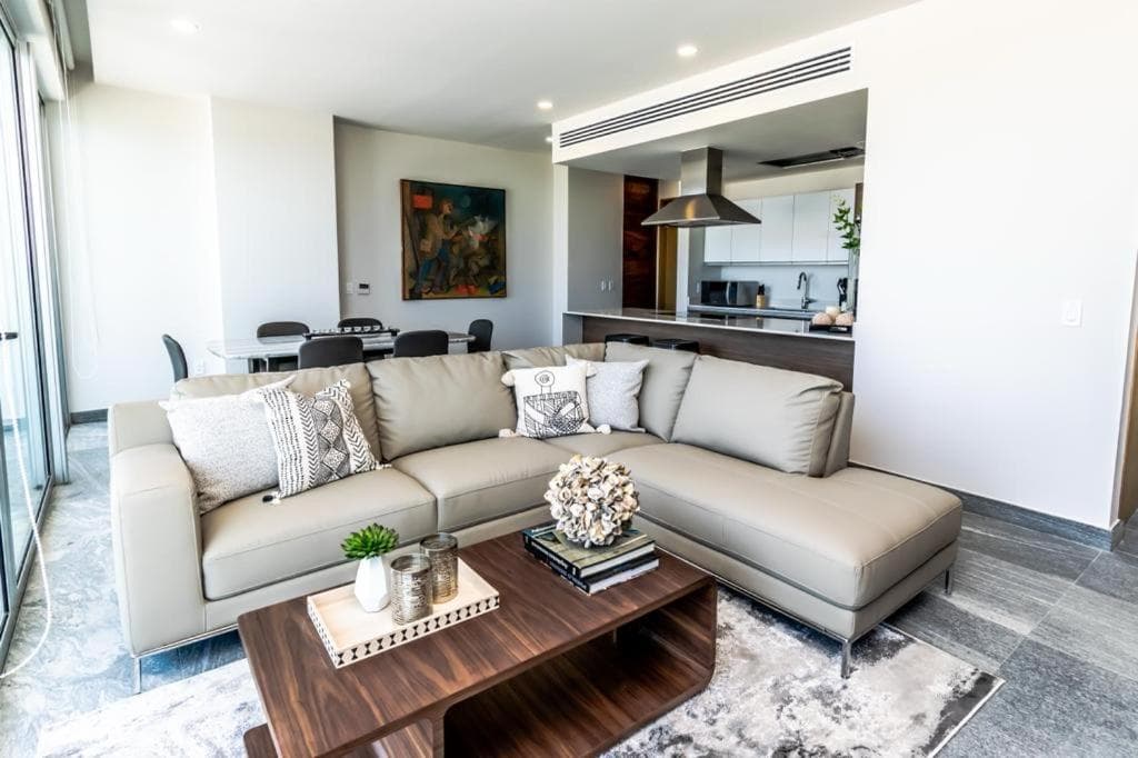 Luxury 3 BR Condo rooftop pool, near the beach — 15