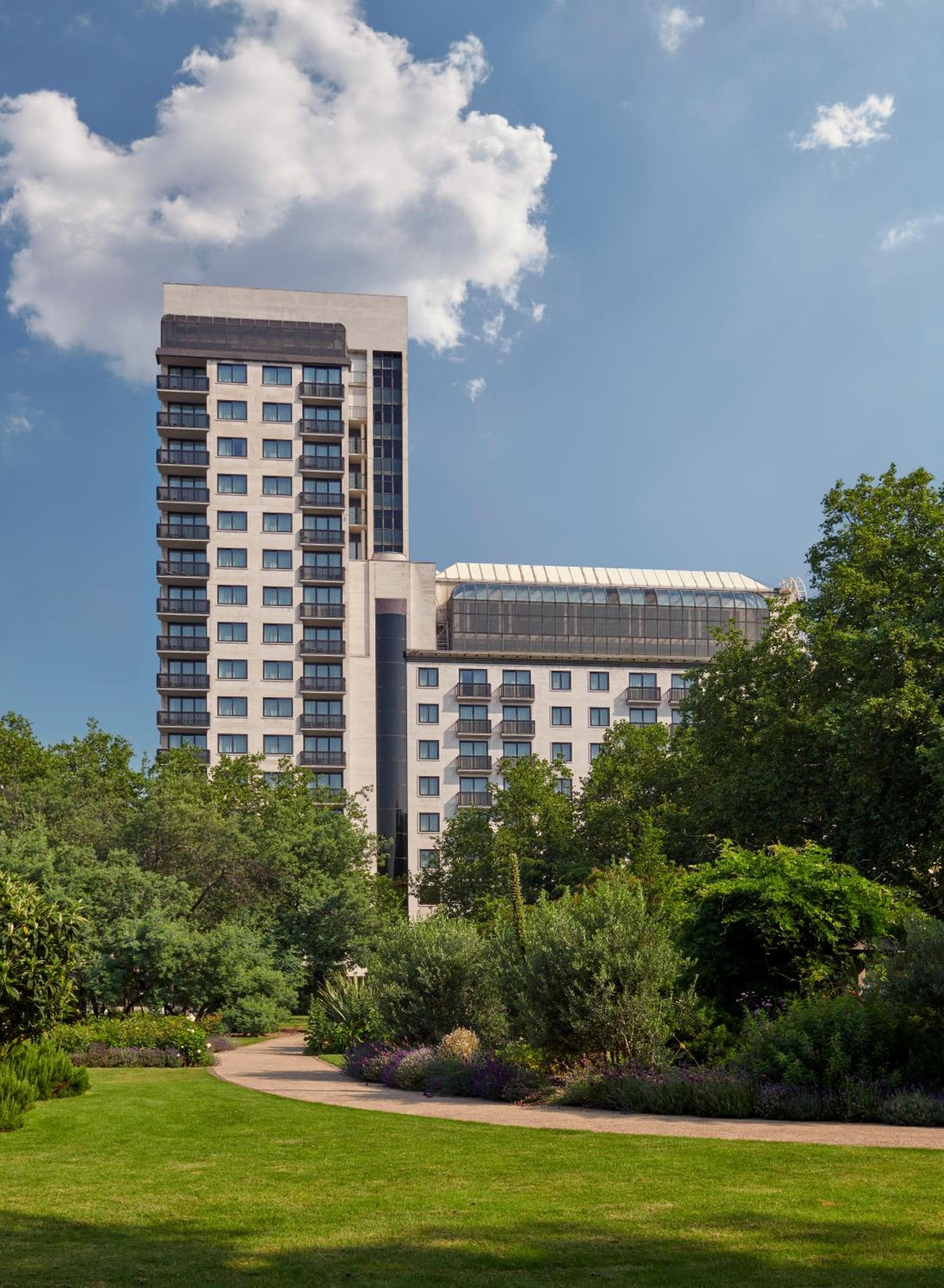 Jumeirah Carlton Tower London — 1