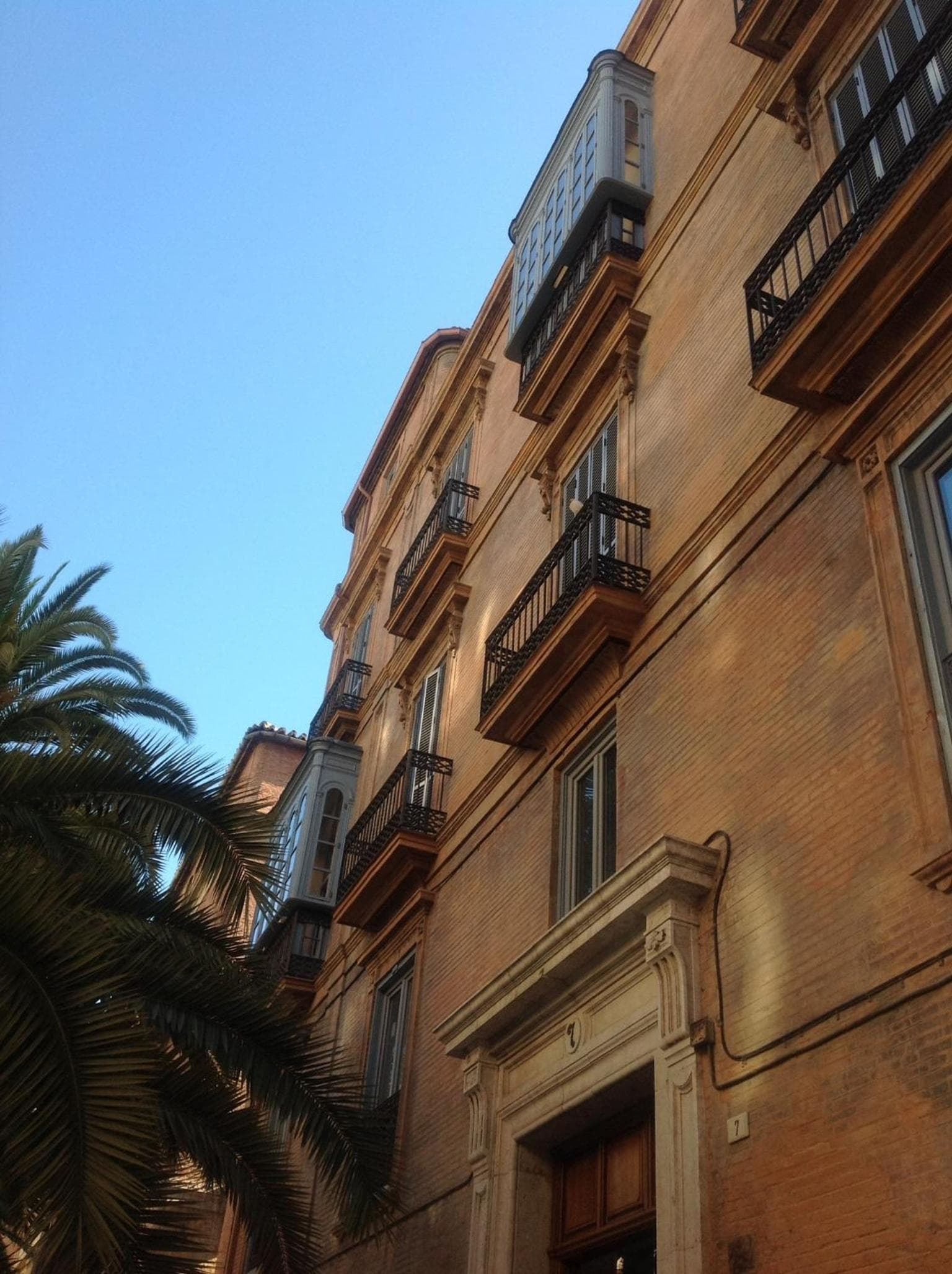 Life Apartments Alameda Colón — 13