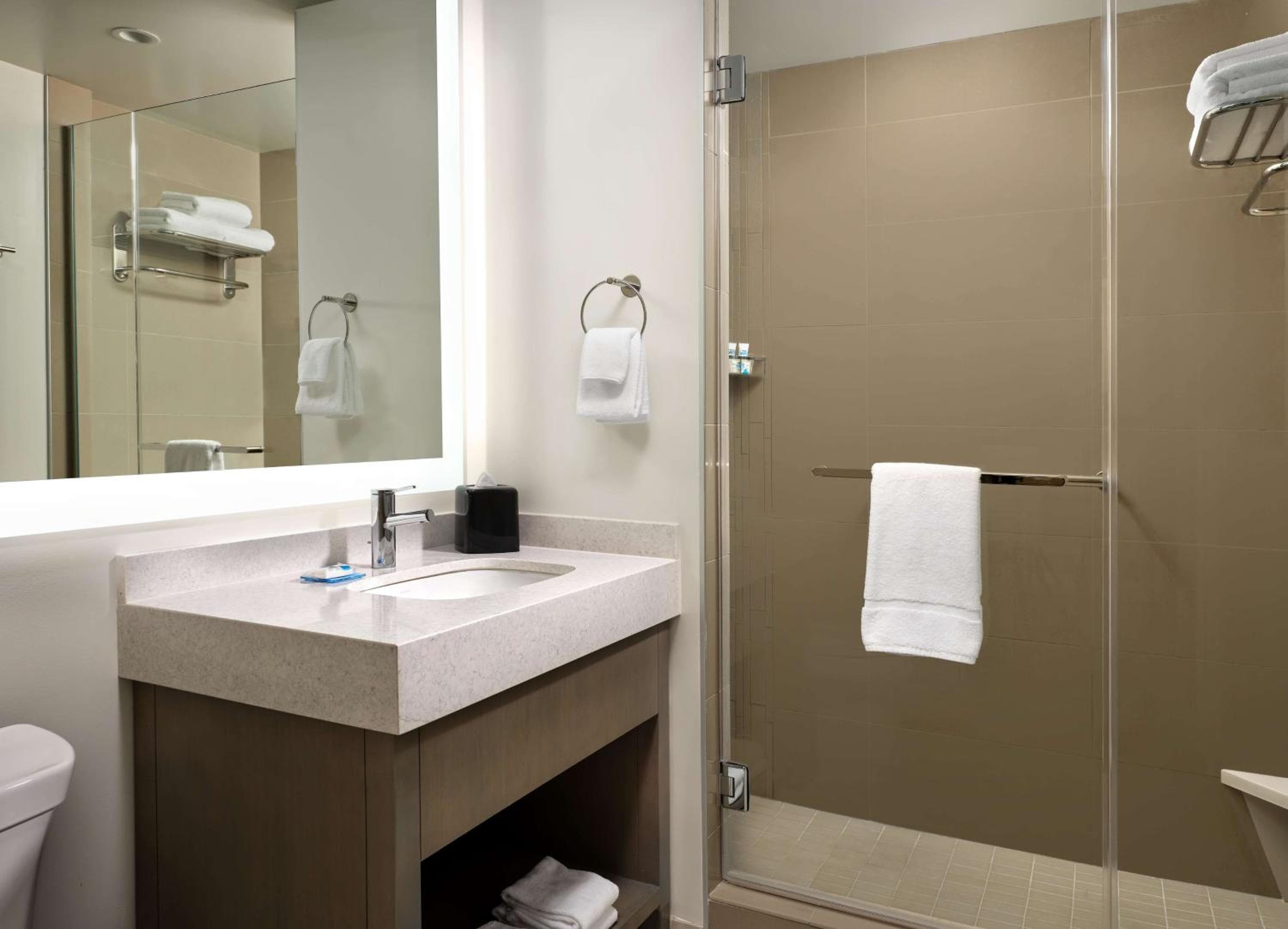 Hyatt House LA - Centro Médico Universitario — 3