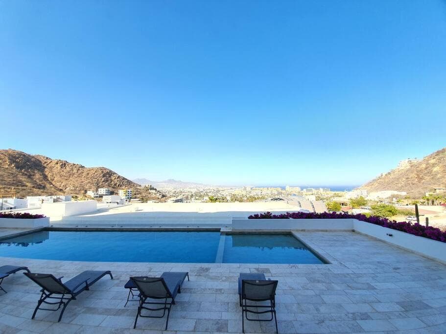 BEAUTIFUL OCEAN VIEW CONDO, 3BR 3.5 BT — 13