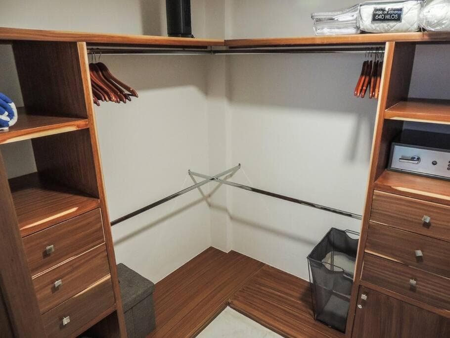 BEAUTIFUL OCEAN VIEW CONDO, 3BR 3.5 BT — 3