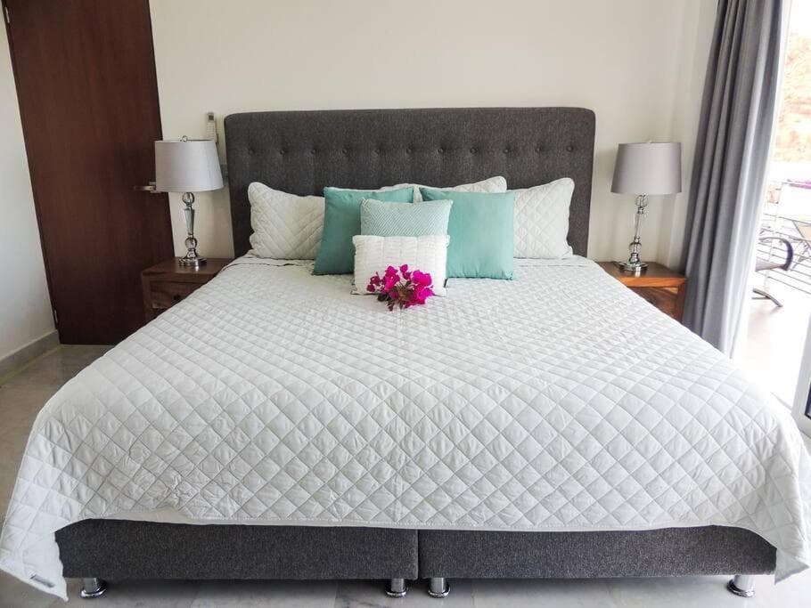 BEAUTIFUL OCEAN VIEW CONDO, 3BR 3.5 BT — 29