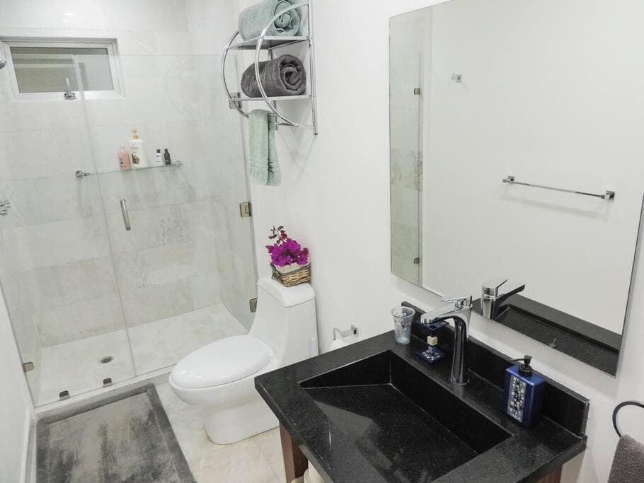 BEAUTIFUL OCEAN VIEW CONDO, 3BR 3.5 BT — 25