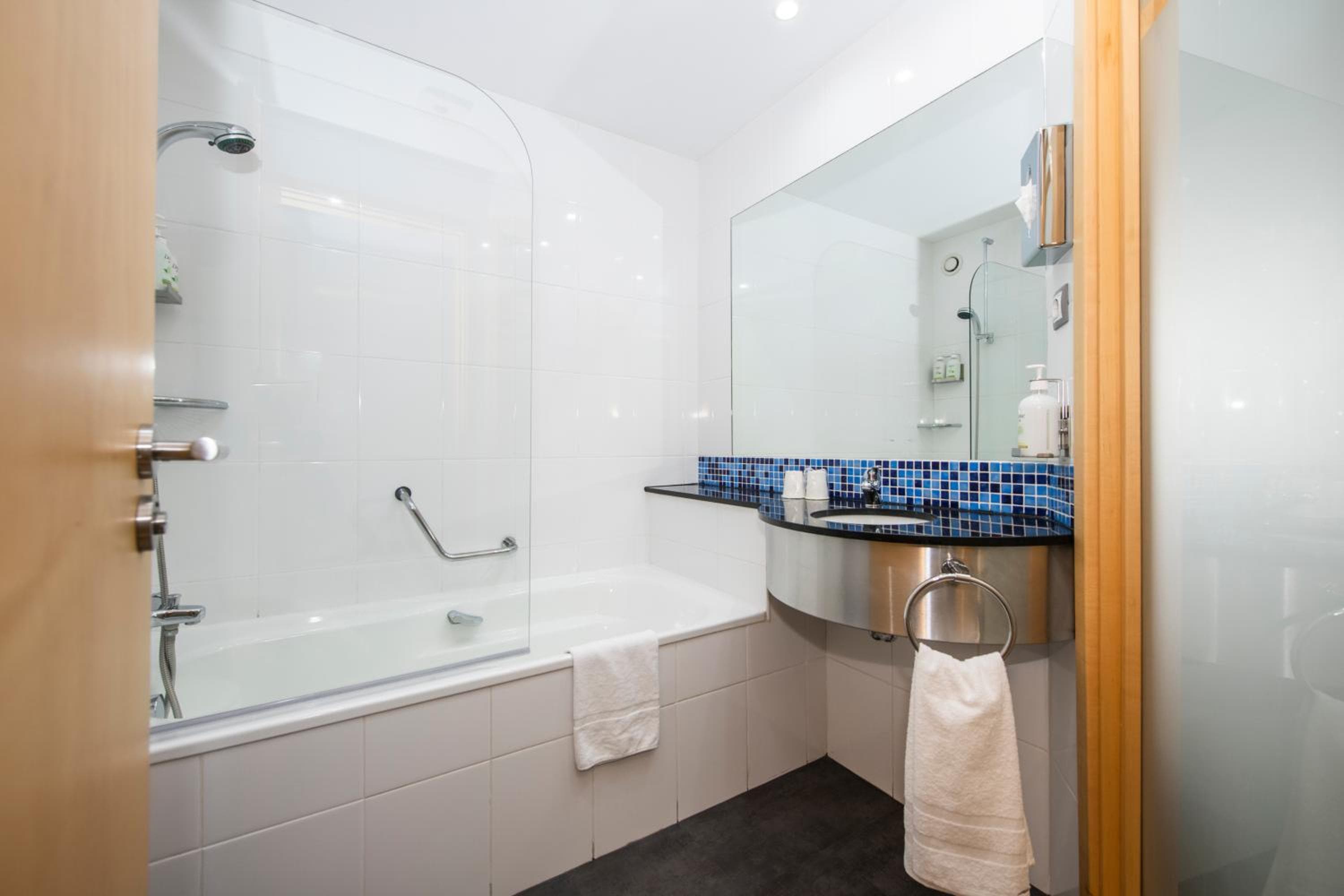Holiday Inn Express Barcelona Ciudad 22@, un hotel IHG — 6