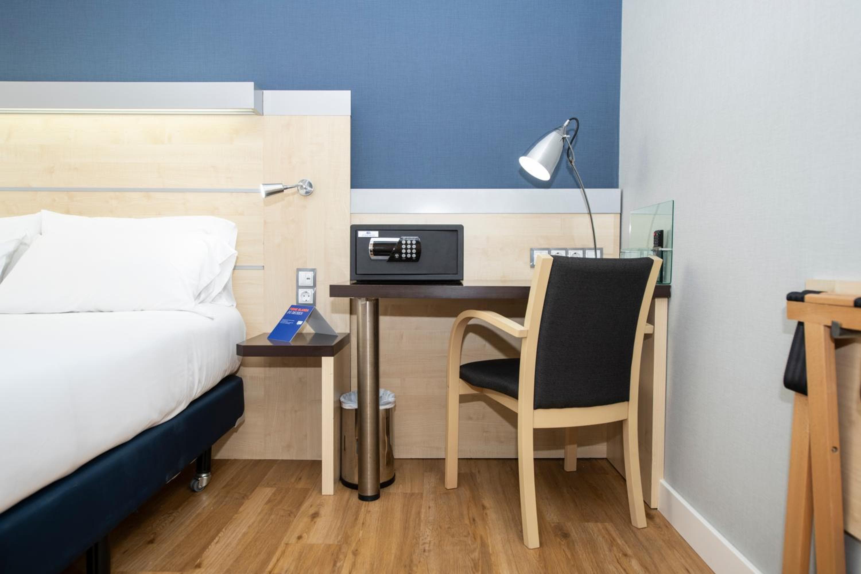 Holiday Inn Express Barcelona Ciudad 22@, un hotel IHG — 5