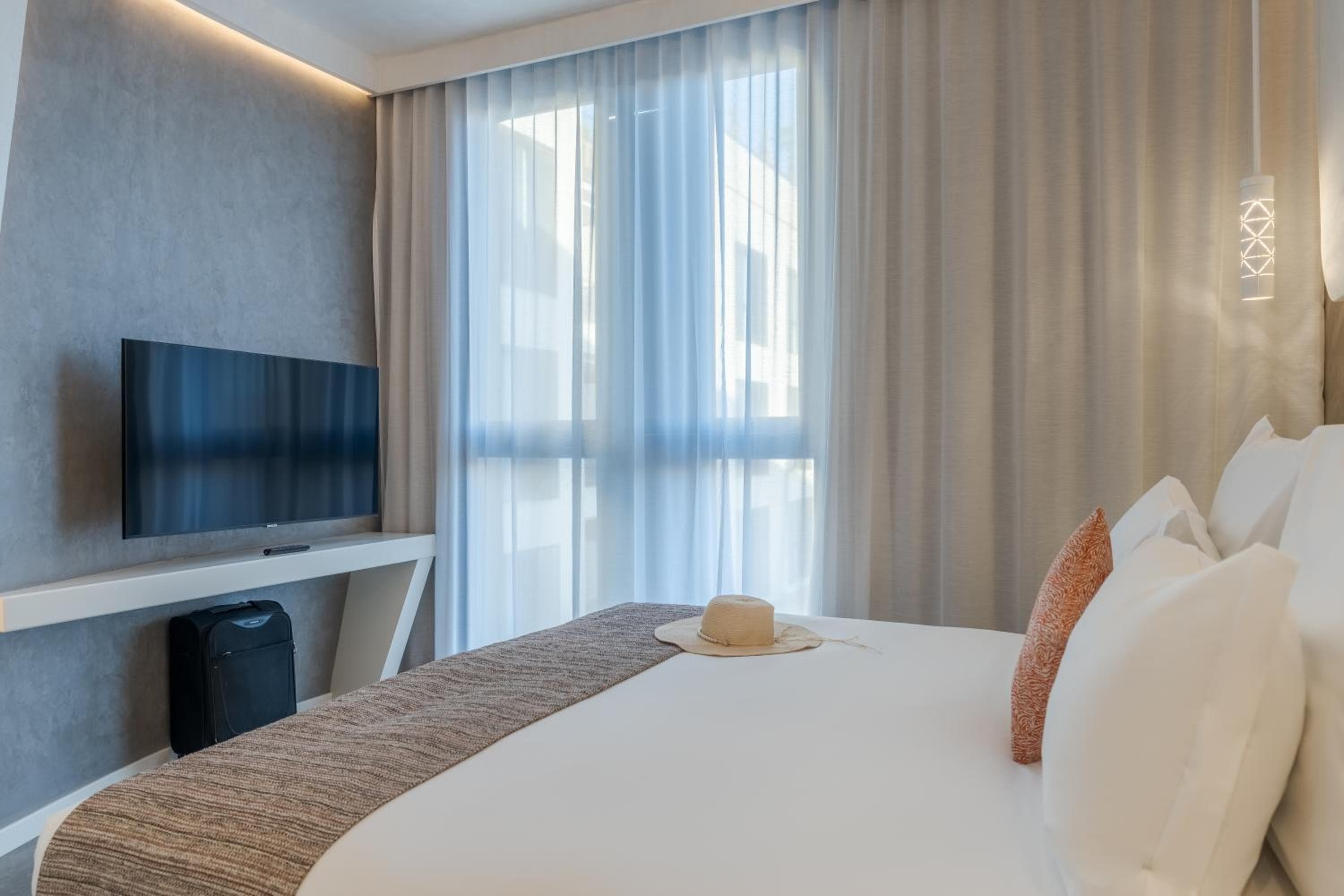 Pestana CR7 Marrakech hotel, Avenue de la Ménara, Marrakech, Morocco — photo 28