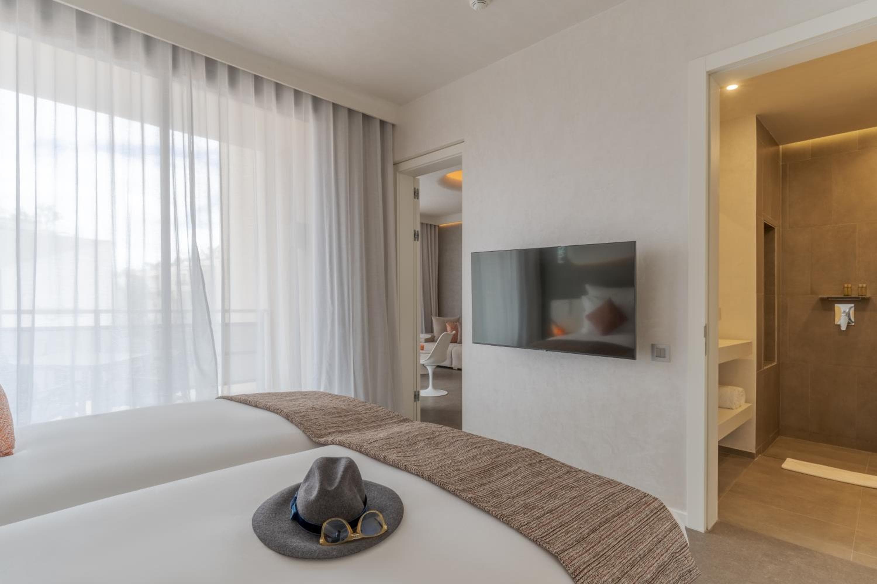 Pestana CR7 Marrakech hotel, Avenue de la Ménara, Marrakech, Morocco — photo 31