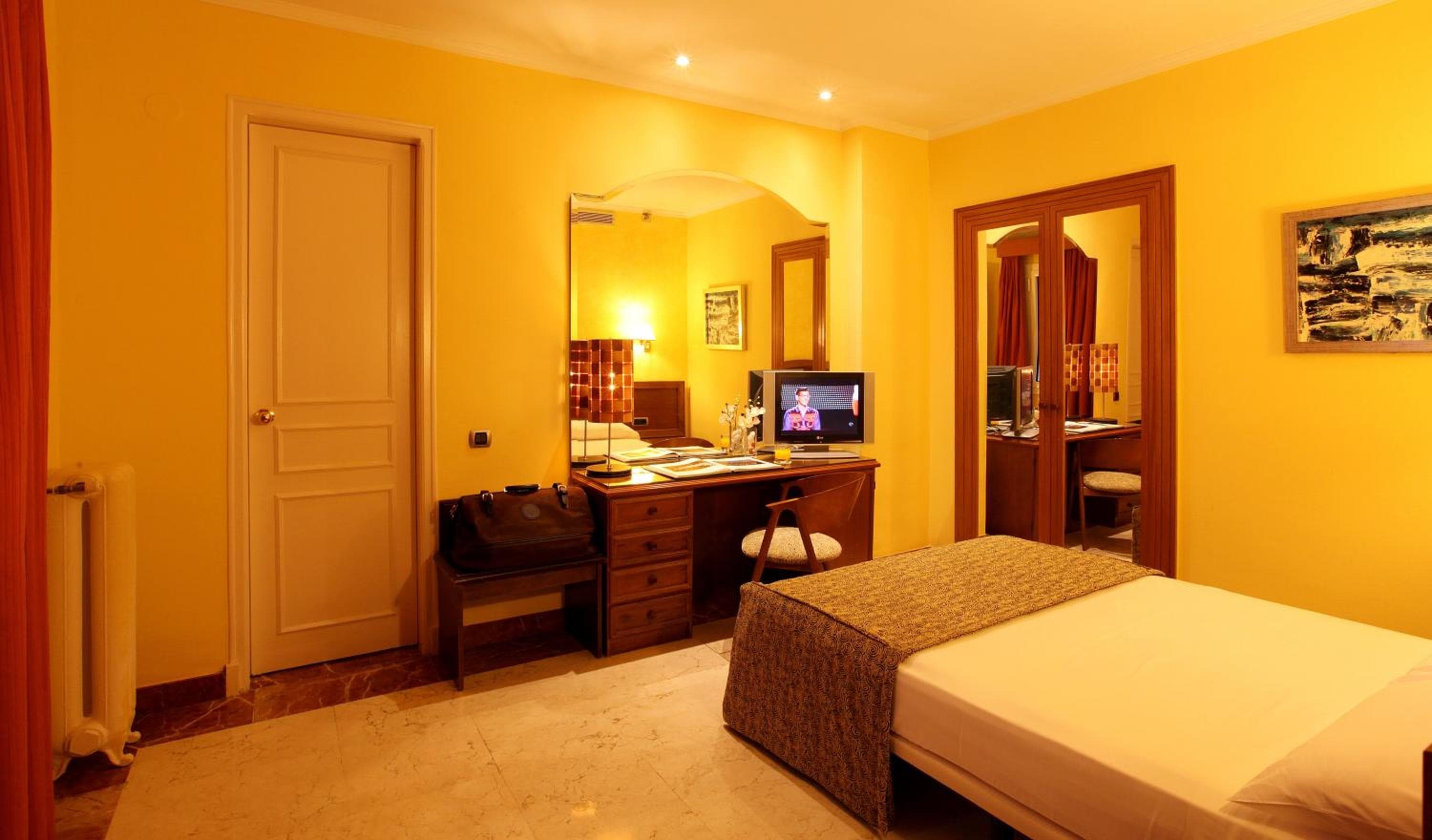 Hotel Nouvel — 14