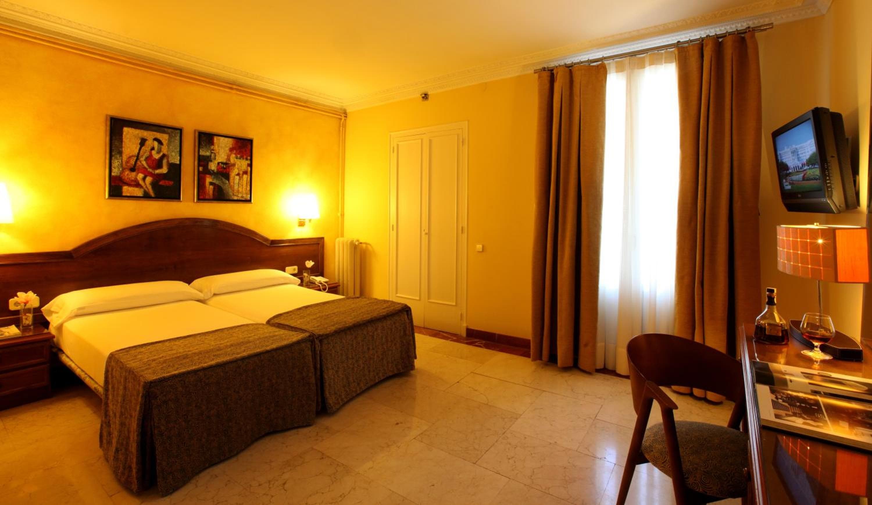 Hotel Nouvel — 23