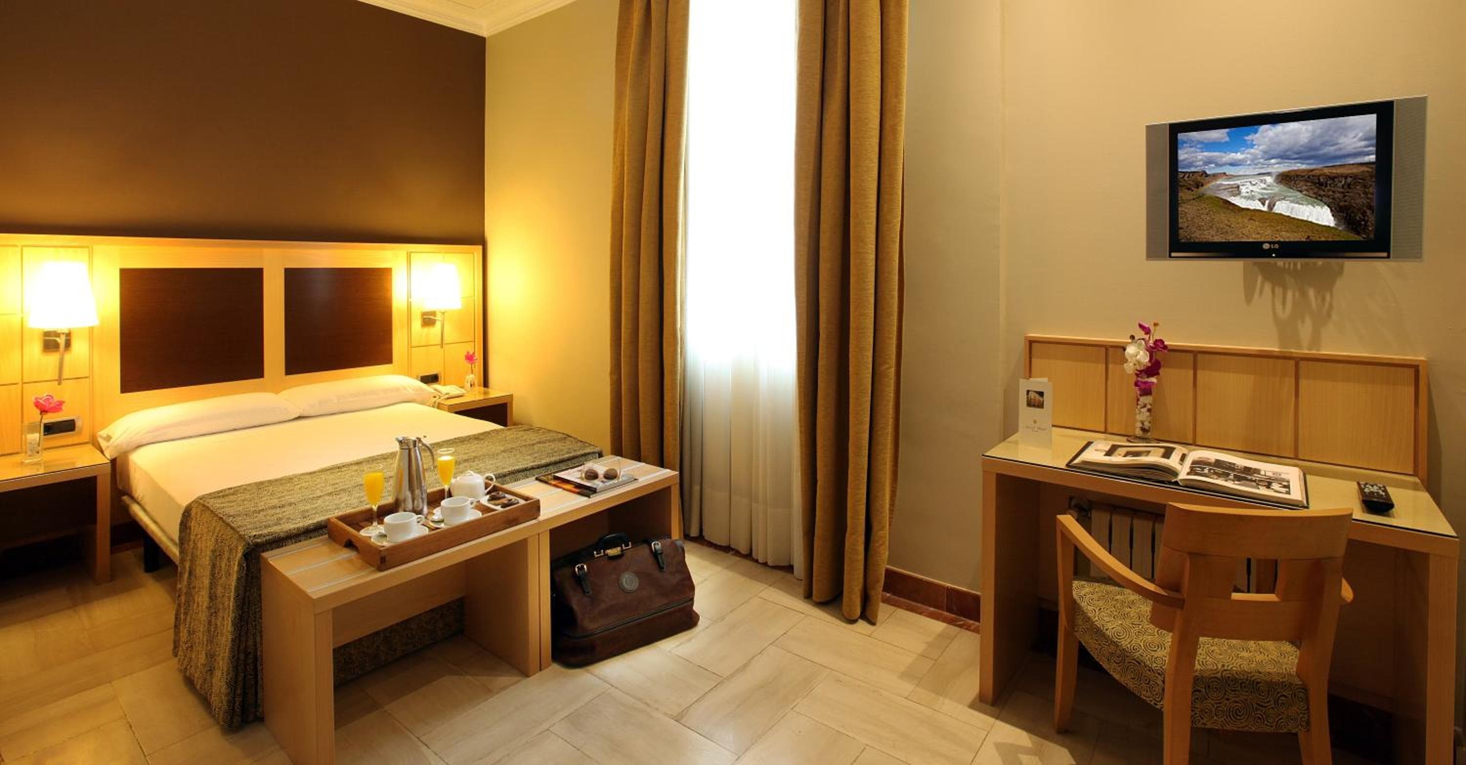 Hotel Nouvel — 11
