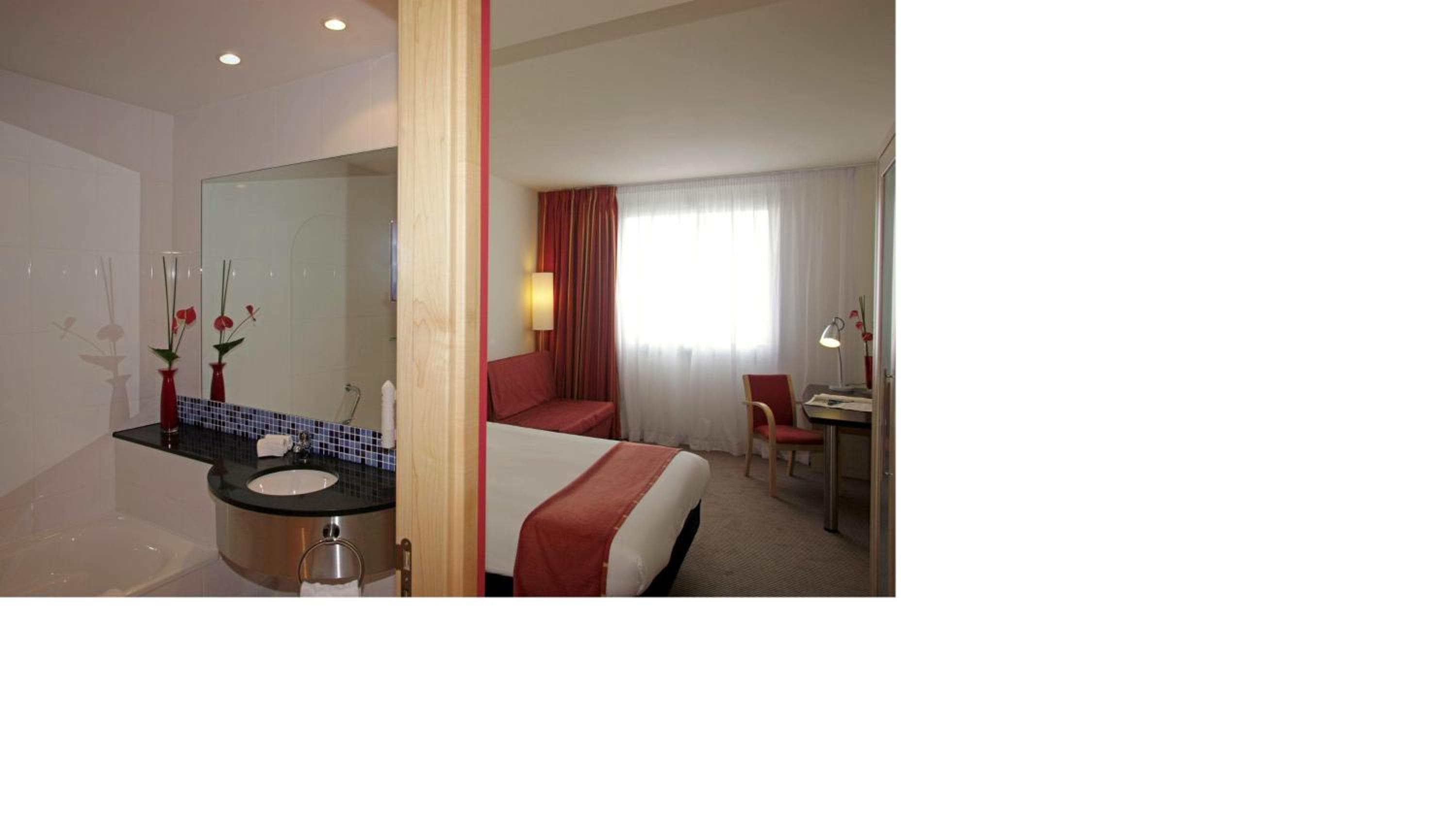 Holiday Inn Express Barcelona Ciudad 22@, un hotel IHG — 22