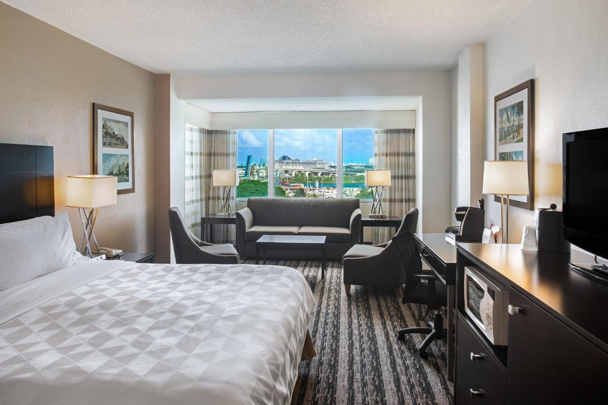 Holiday Inn Hotel Port of Miami-Downtown by IHG — 8