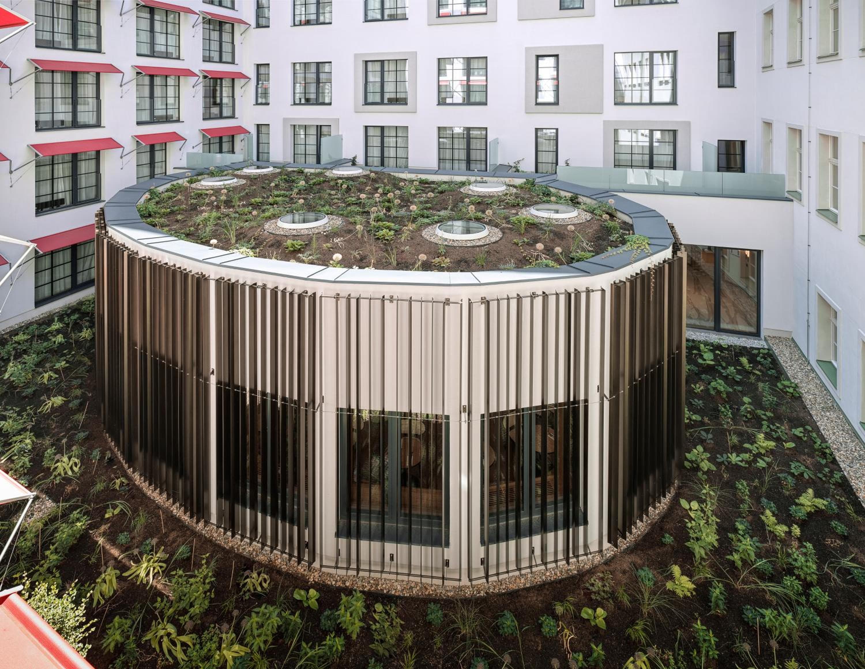 The Julius Prague hotel, 3 Senovážné náměstí, Prague, Czech Republic — photo 141