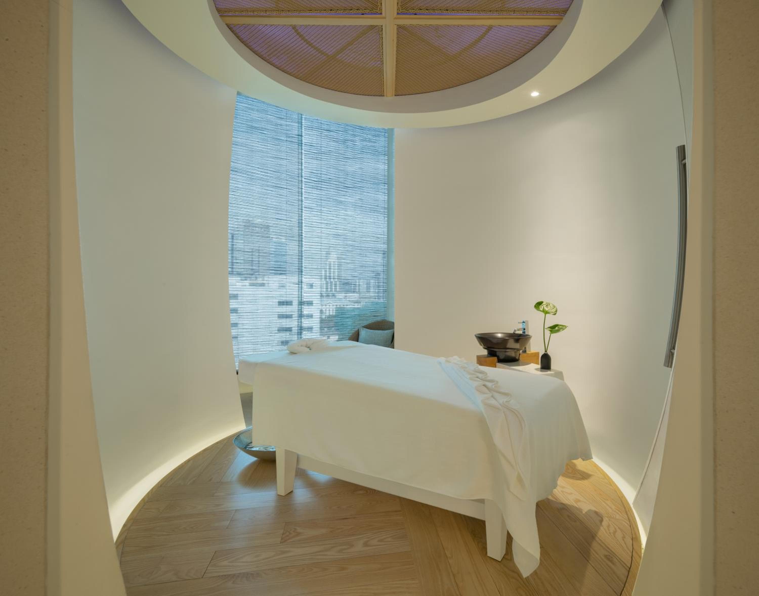 Le Meridien Bangkok — 22