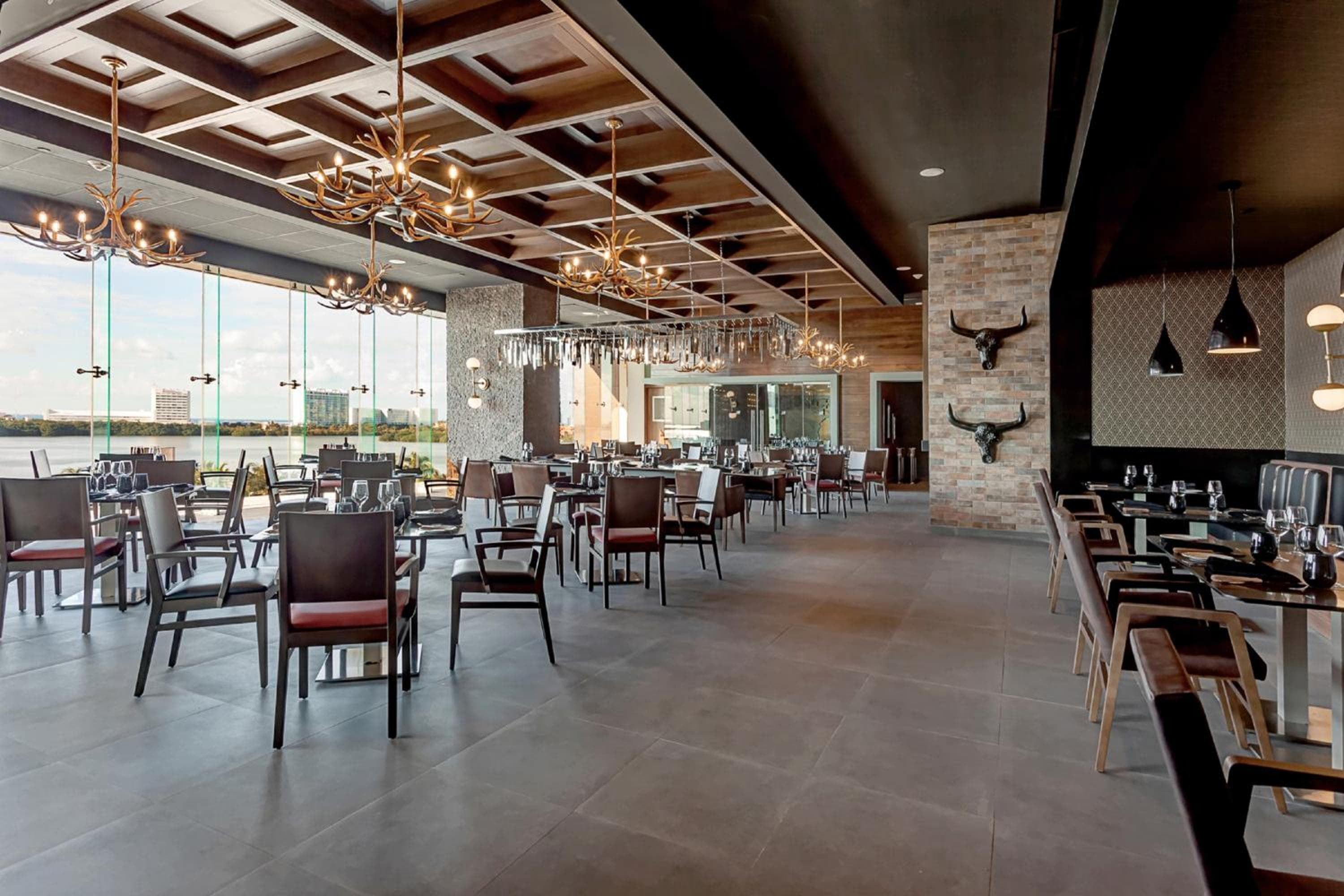 Royalton CHIC Cancun, An Autograph Collection All-Inclusive Resort - Adults Only hotel, Km 9.7 Blvd Kulkulcan, Cancún, Mexico — photo 143