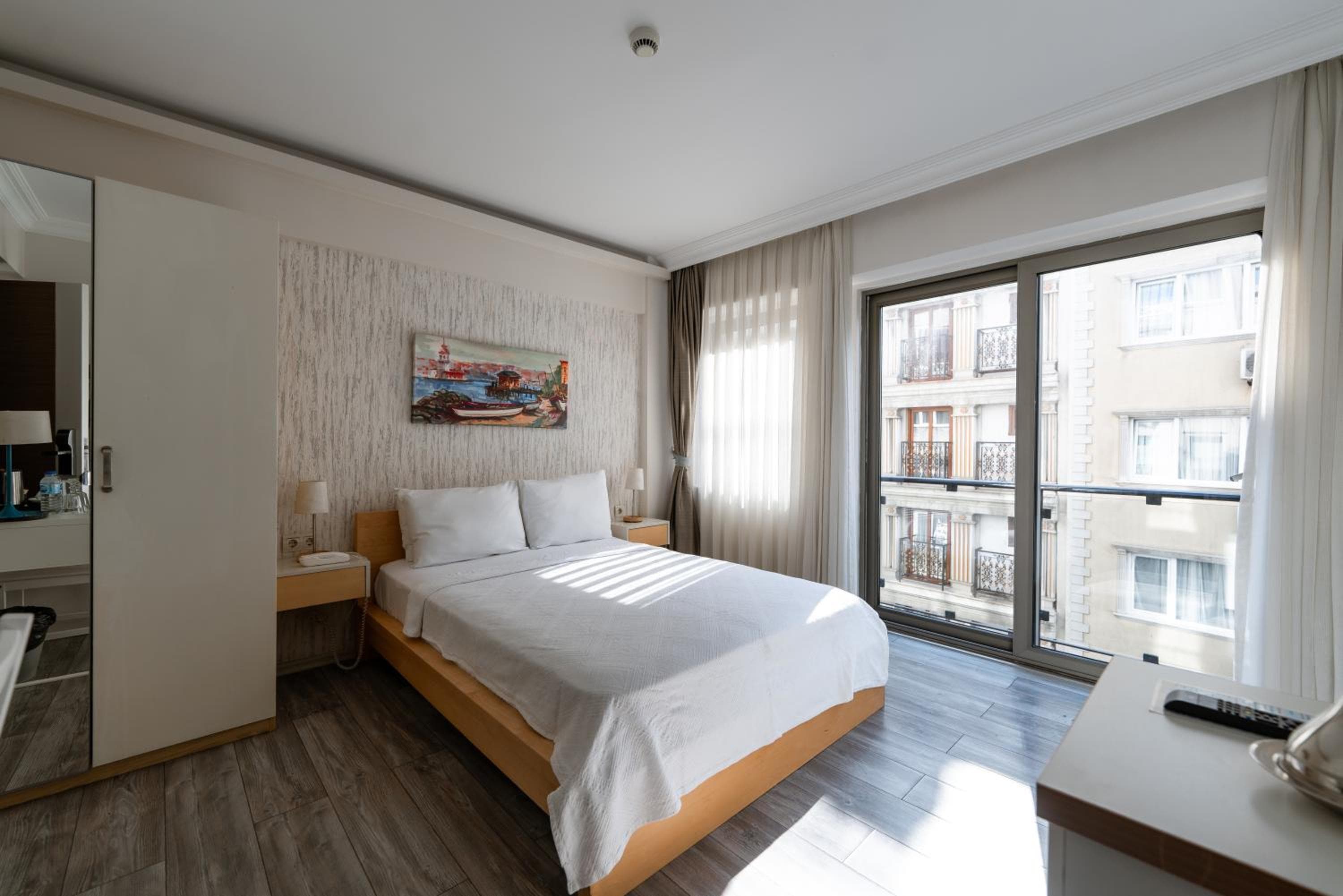 Elanaz Hotel — 18