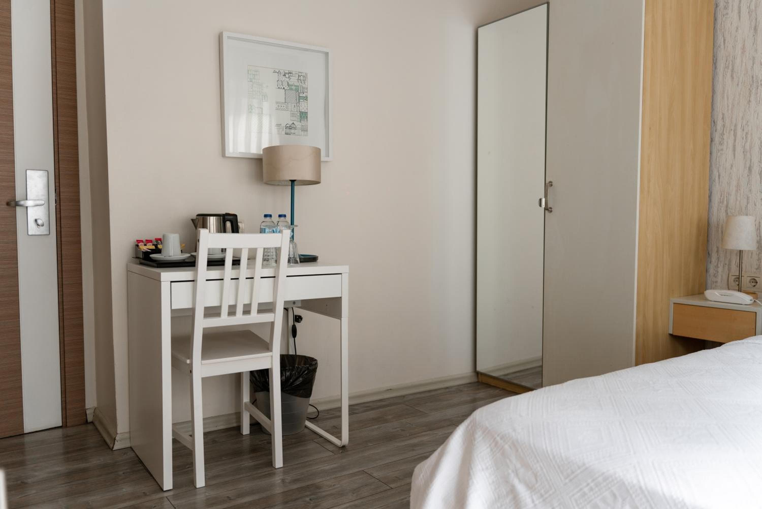 Elanaz Hotel — 15