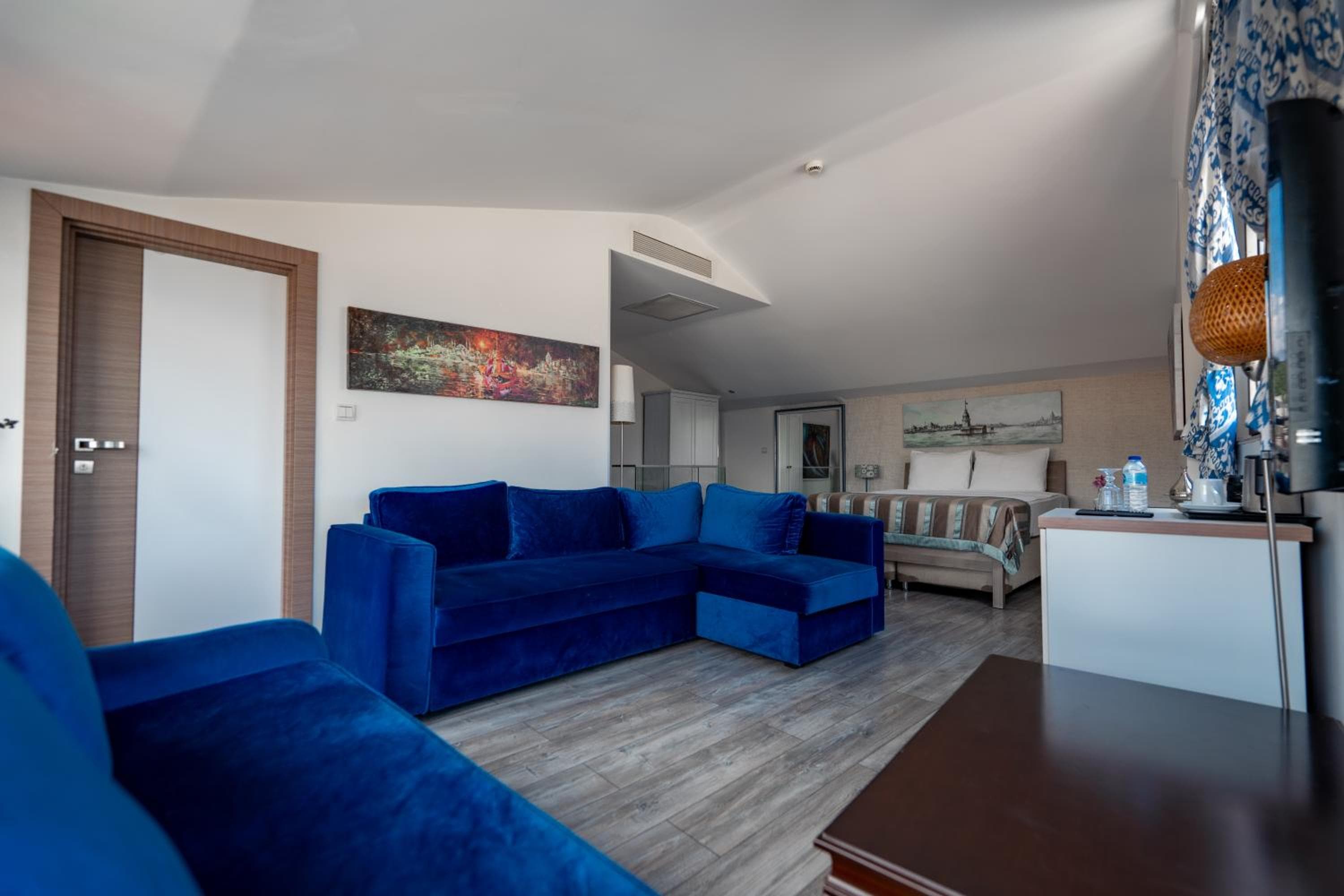 Elanaz Hotel — 21