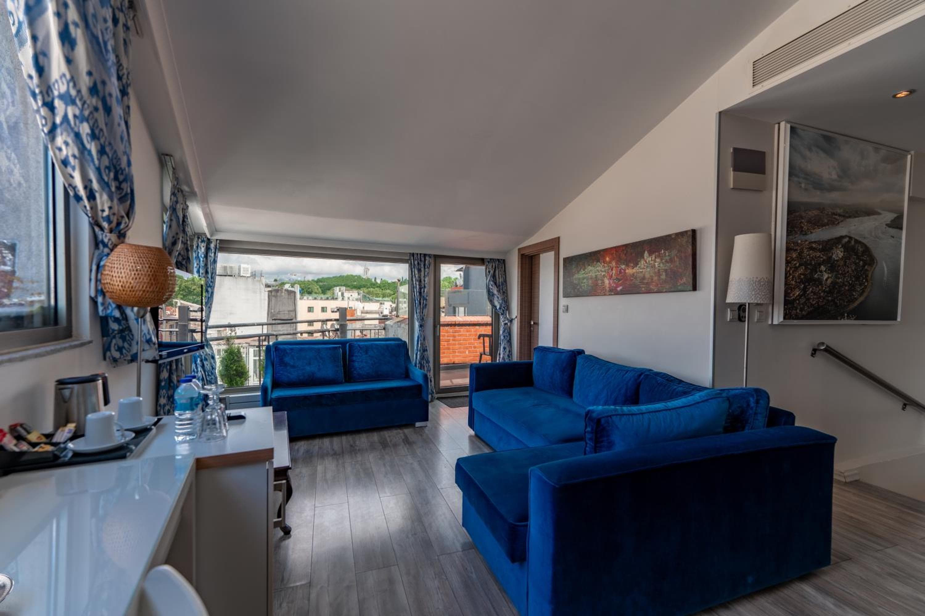 Elanaz Hotel — 26