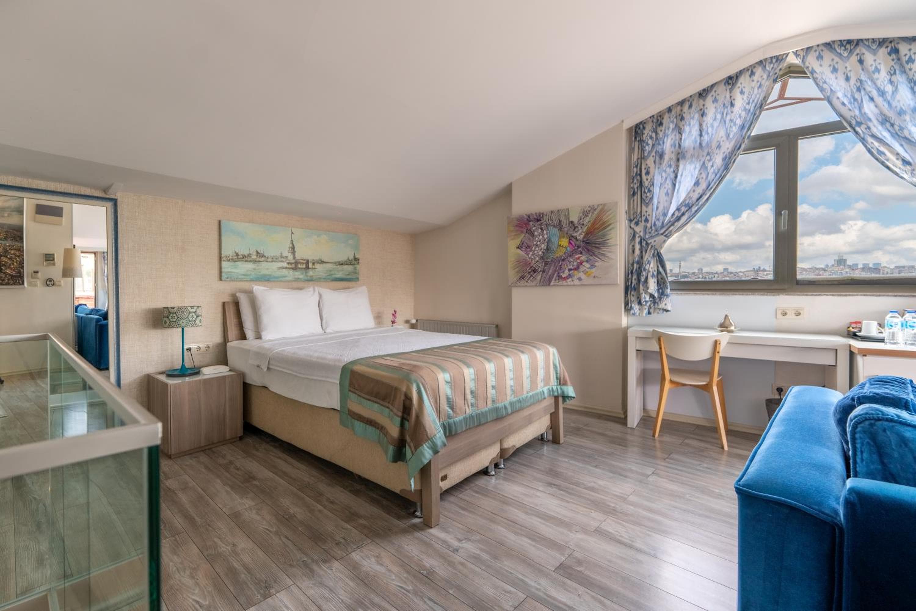 Elanaz Hotel — 22
