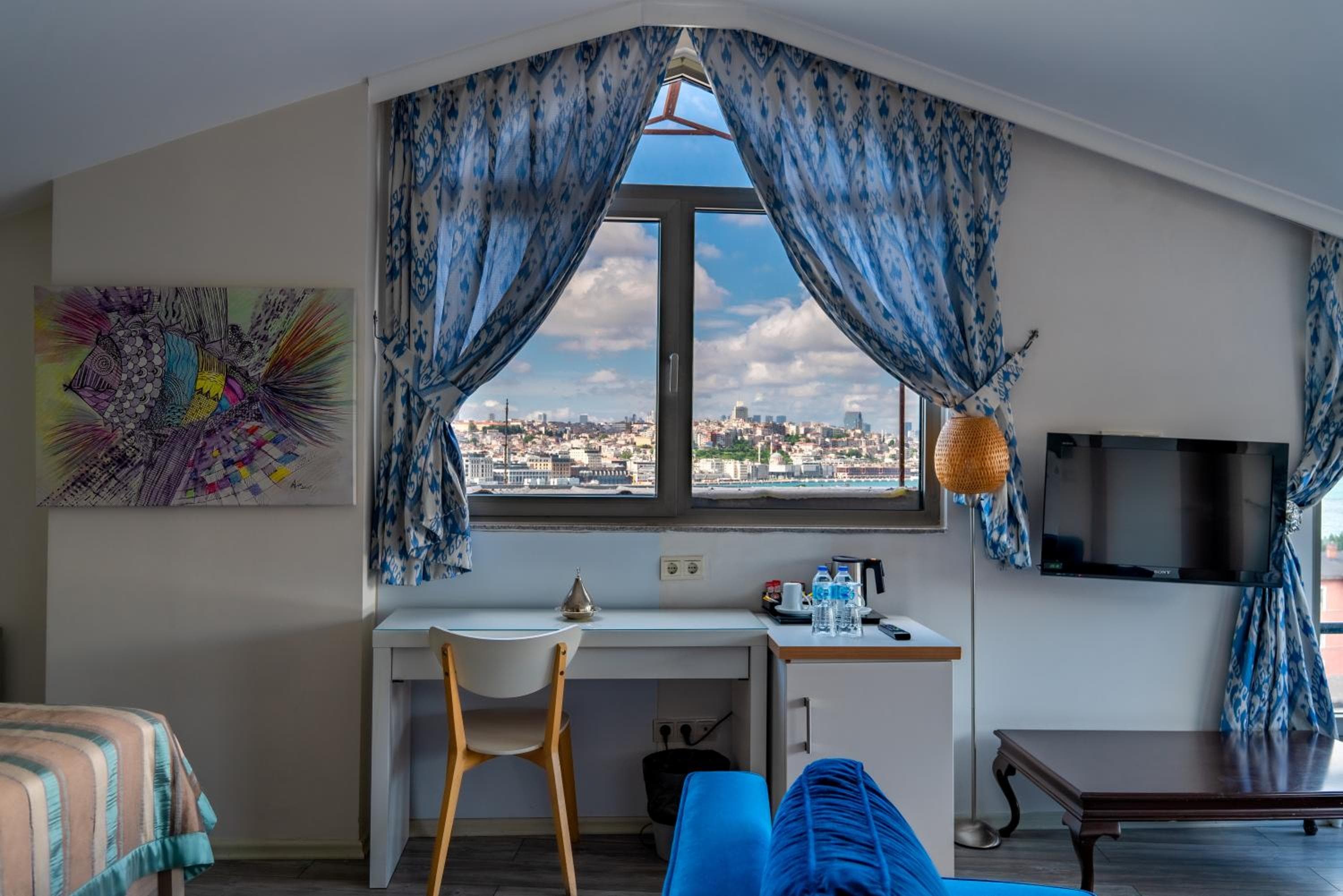 Elanaz Hotel — 30