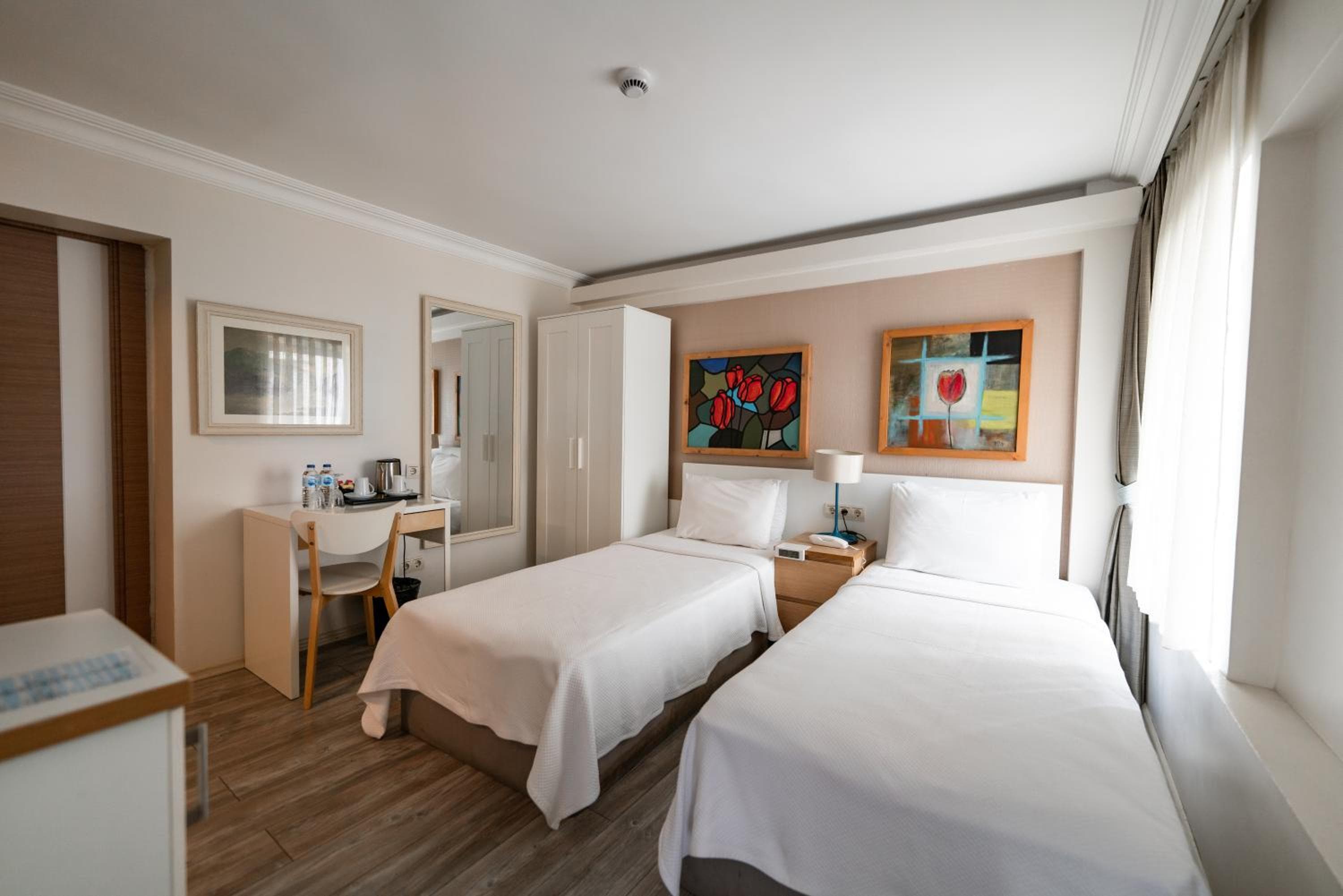 Elanaz Hotel — 26