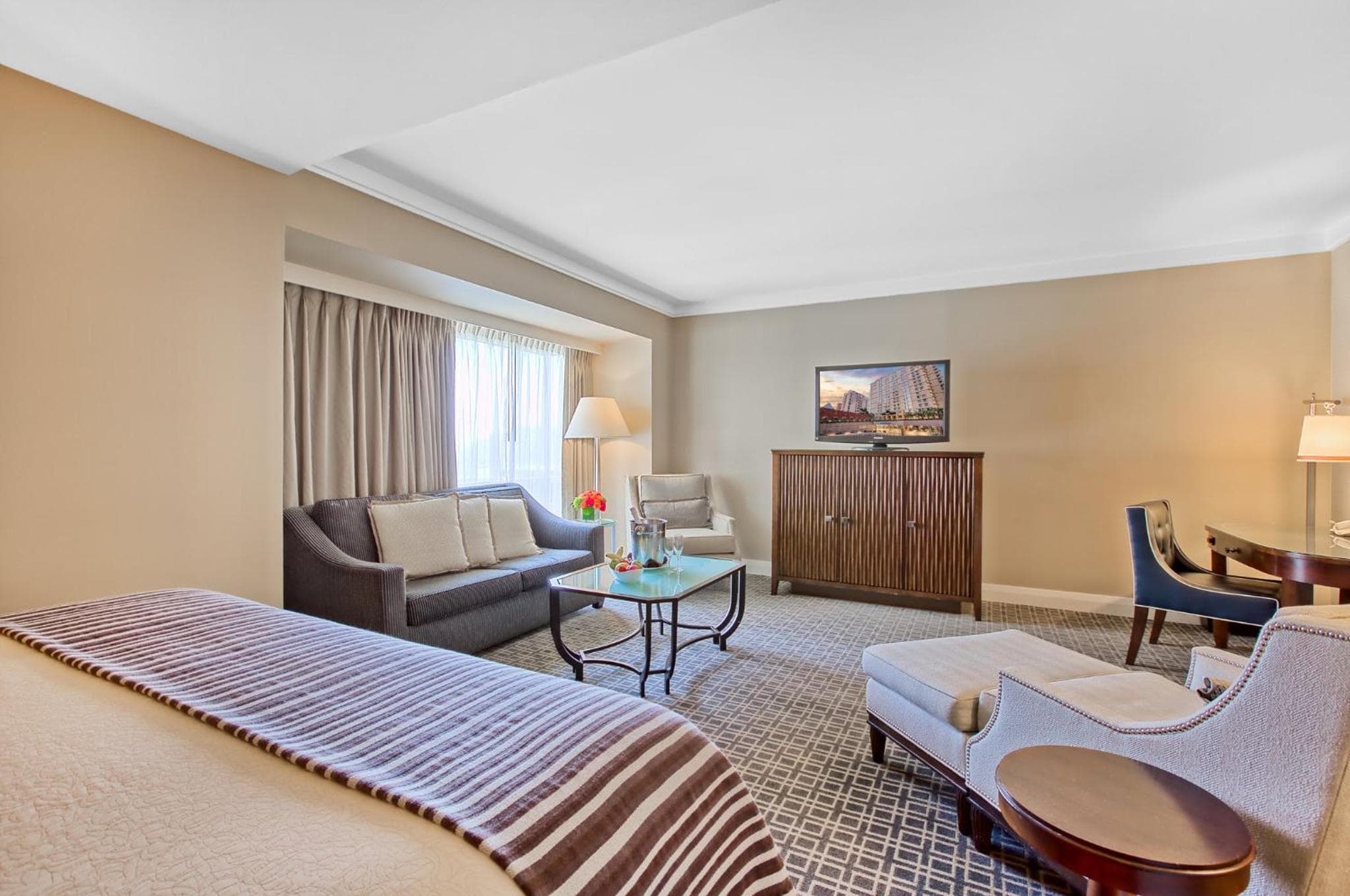 Omni Los Angeles Hotel — 15