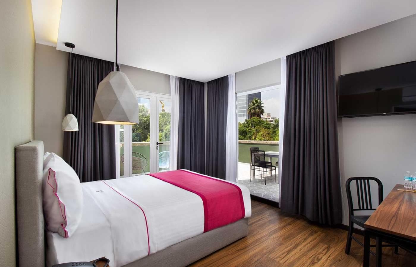 Riforma dell'Hotel MX — 30