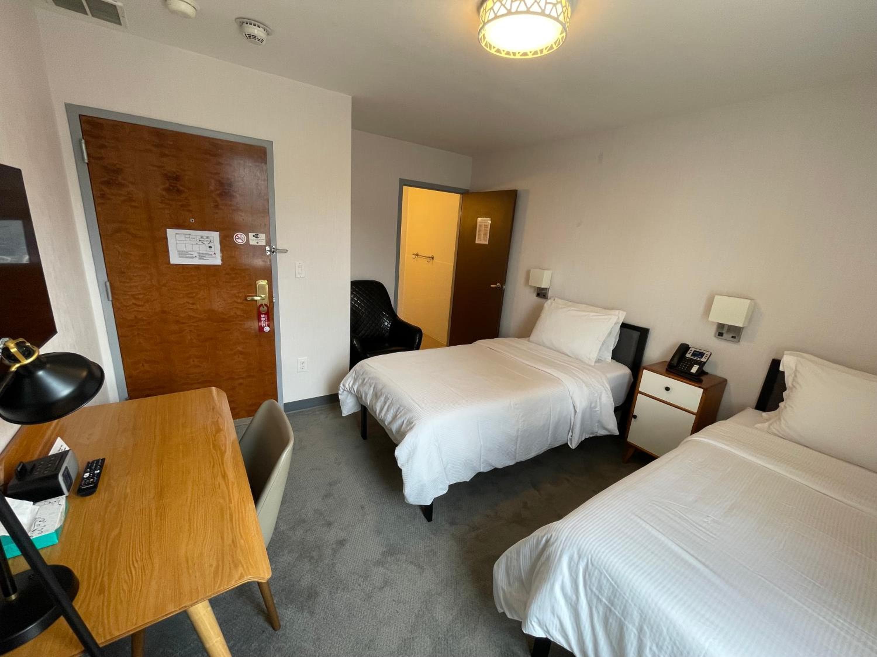 Hotel Mimosa — 25