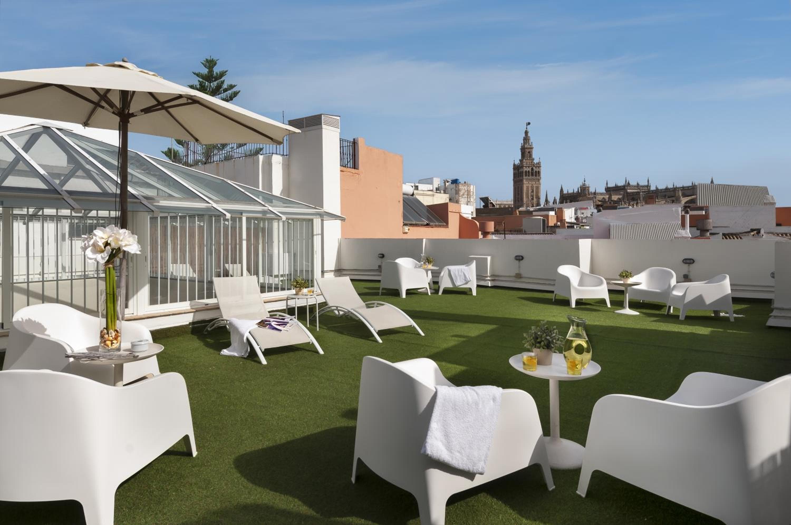 Suites Sevilla Plaza — 5