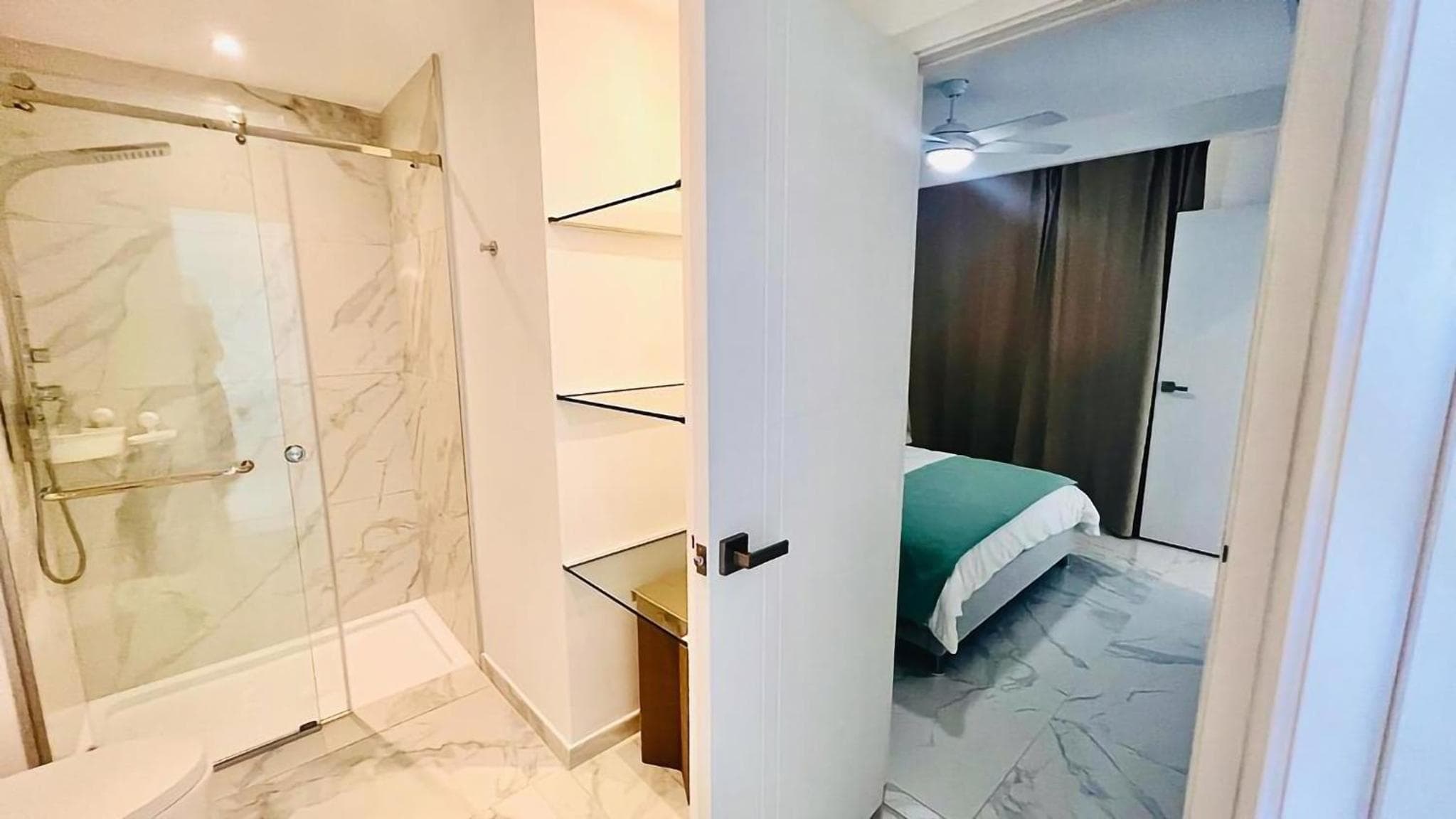 Appartamento di lusso con vista sulla piscina e sul golf — 8