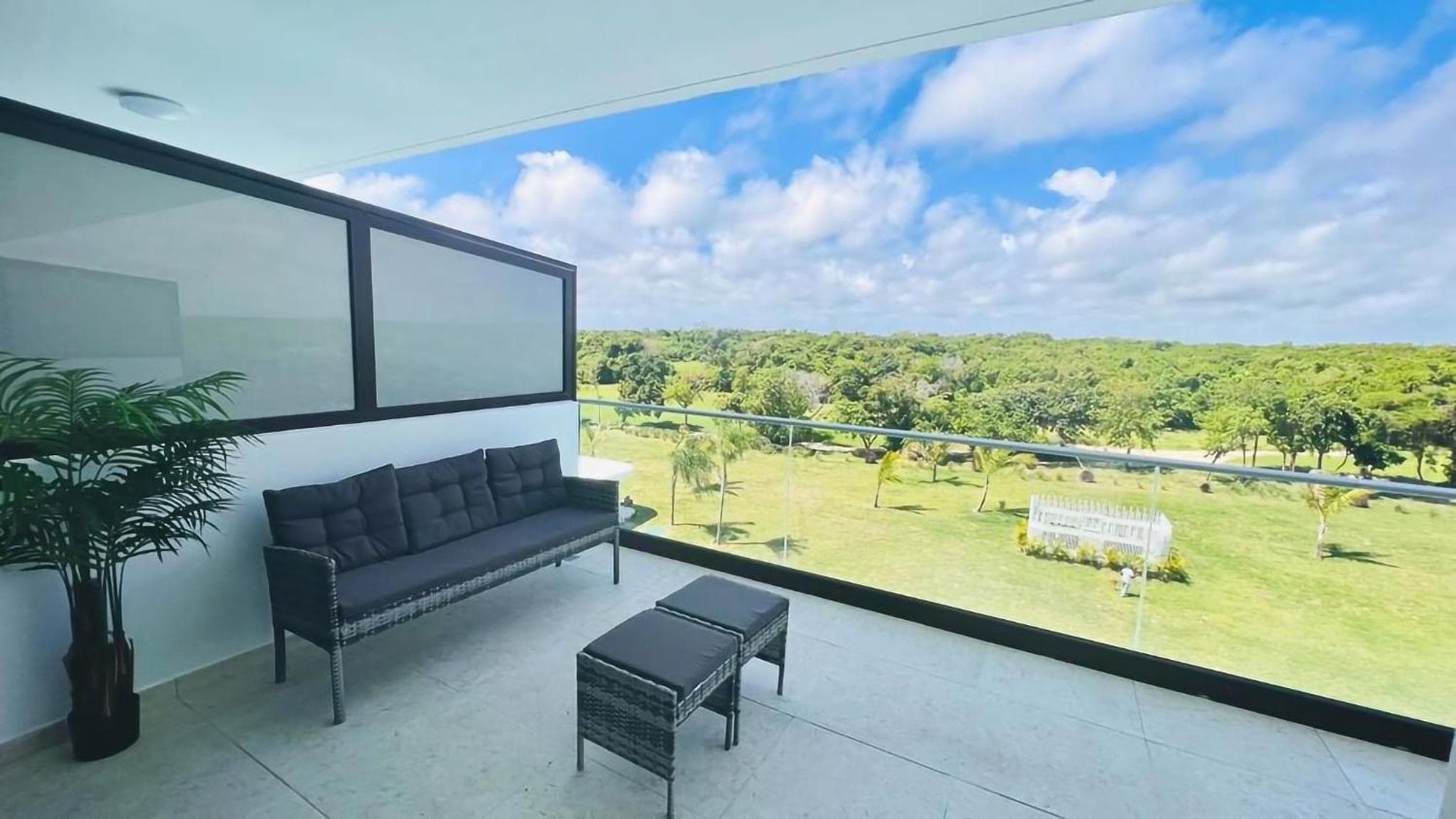 Appartamento di lusso con vista sulla piscina e sul golf — 21