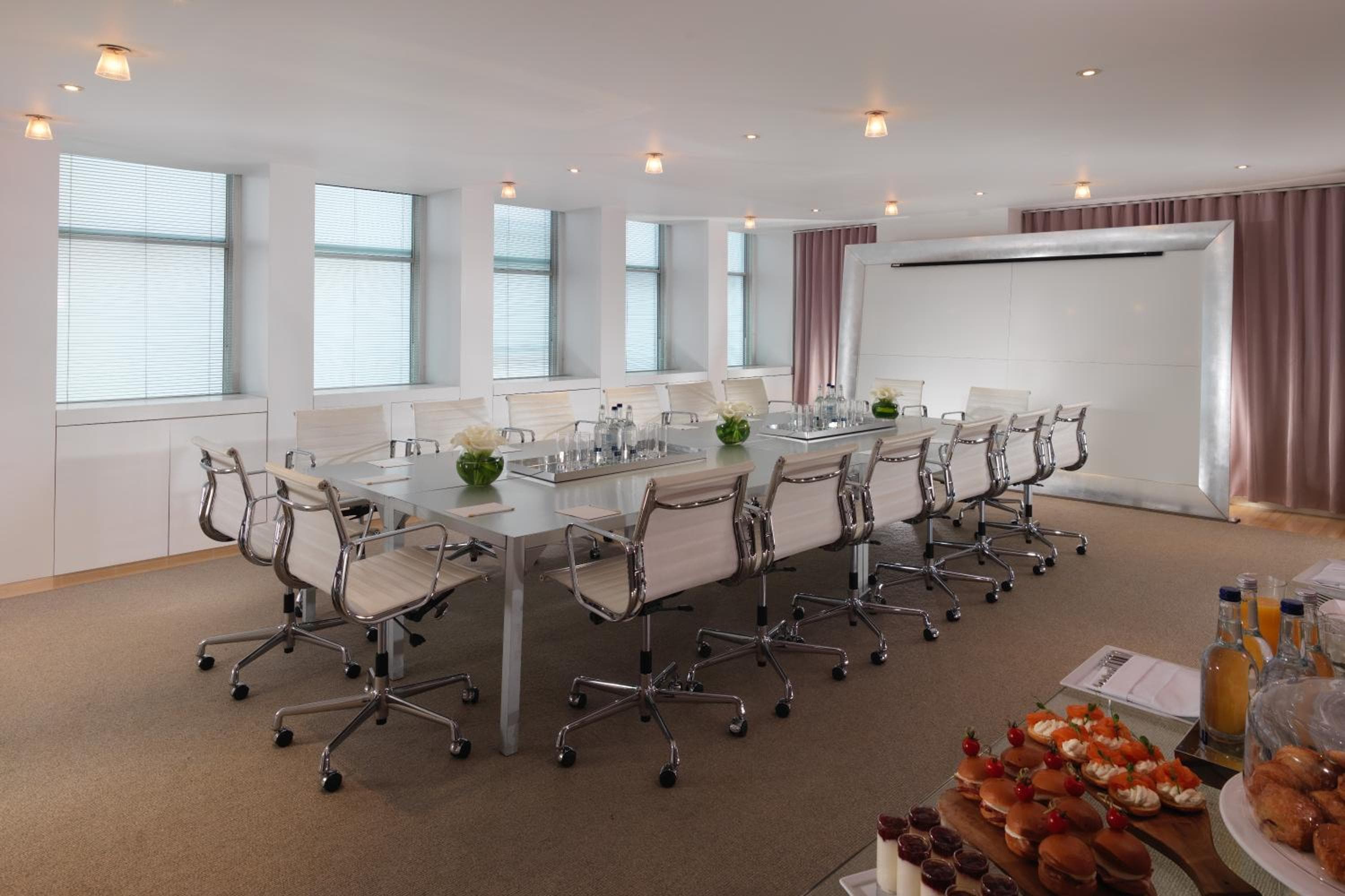 Sanderson London — 13