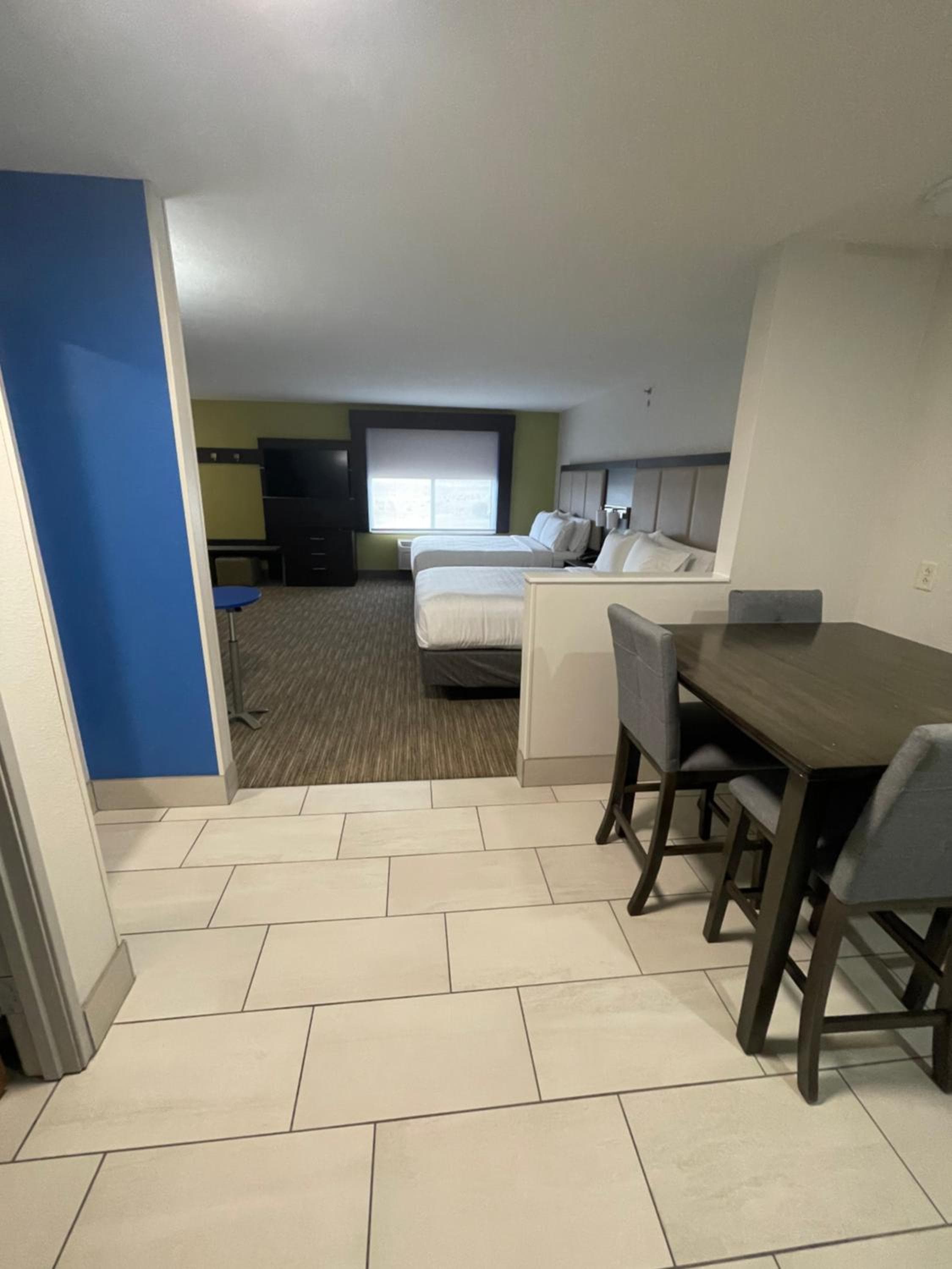 Holiday Inn Express Hotel & Suites Las Vegas NM by IHG — 18