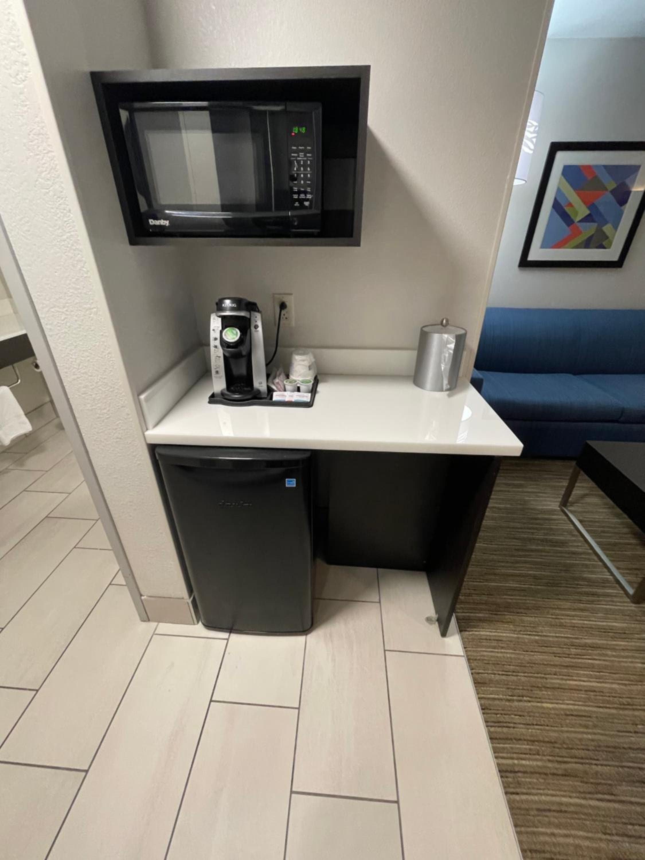 Holiday Inn Express Hotel & Suites Las Vegas NM by IHG — 24