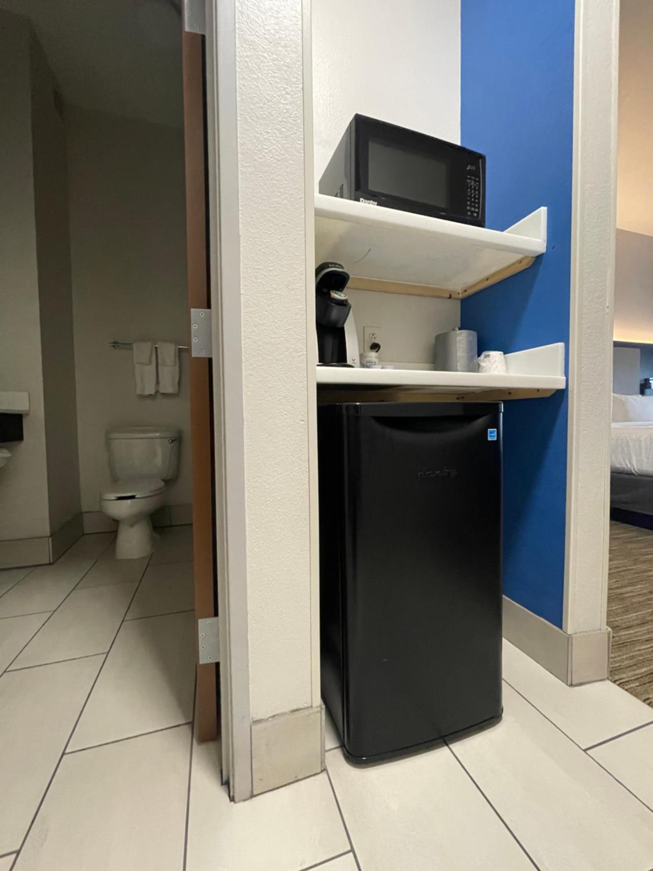 Holiday Inn Express Hotel & Suites Las Vegas NM by IHG — 23