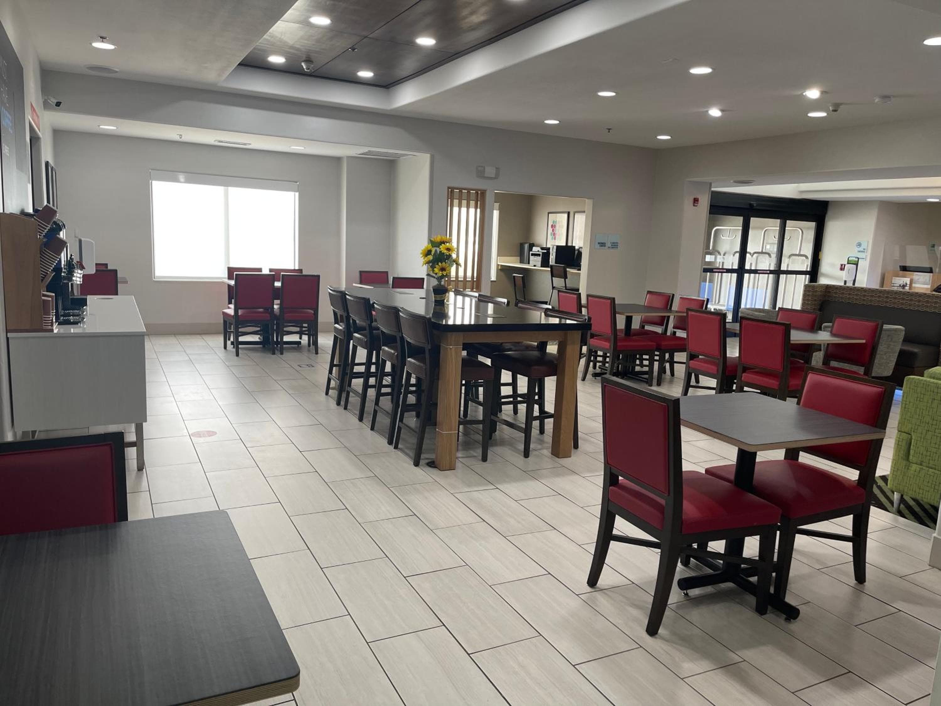 Holiday Inn Express Hotel & Suites Las Vegas NM by IHG — 15