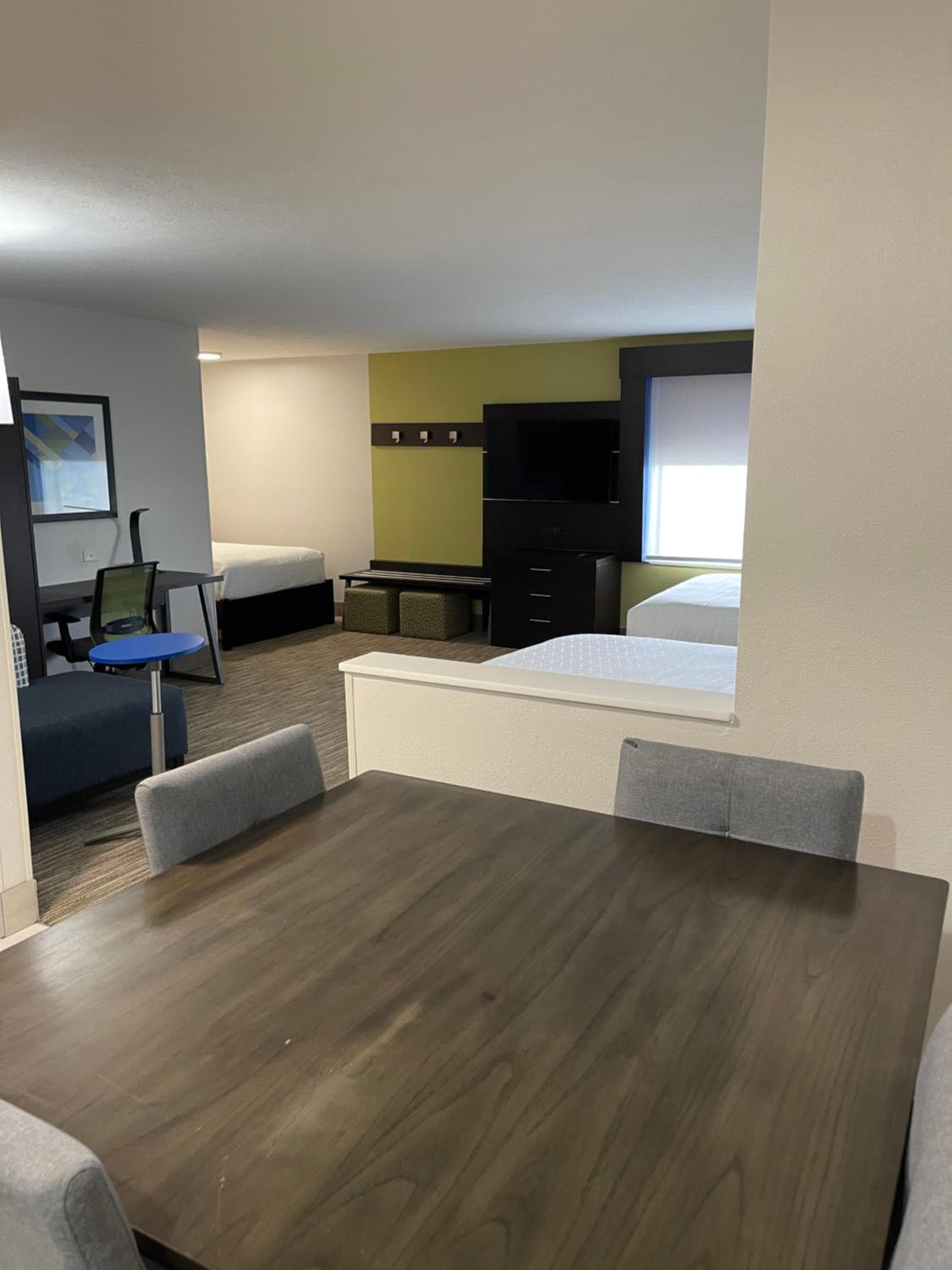 Holiday Inn Express Hotel & Suites Las Vegas NM by IHG — 12
