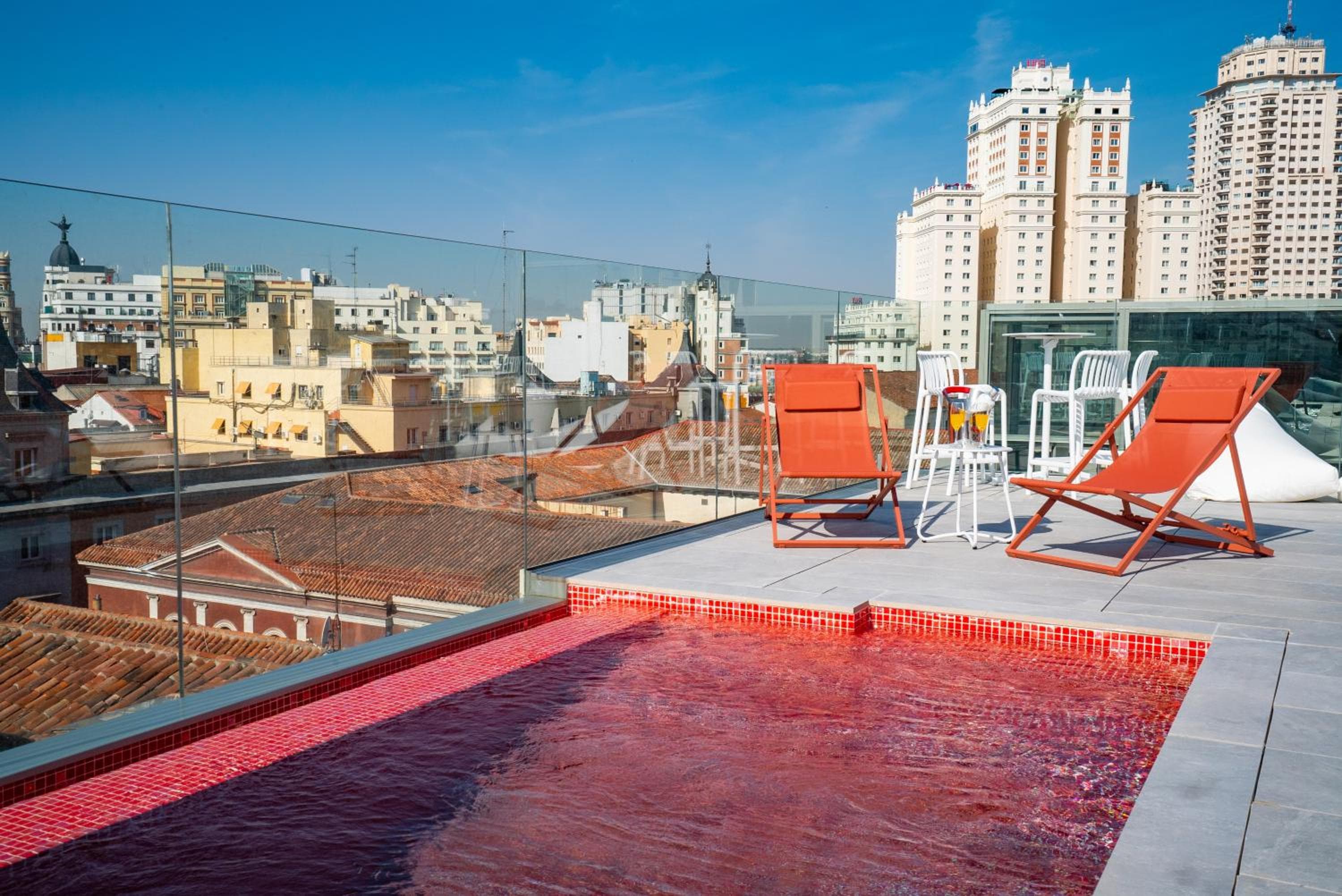 Akeah Hotel Gran Vía — 17
