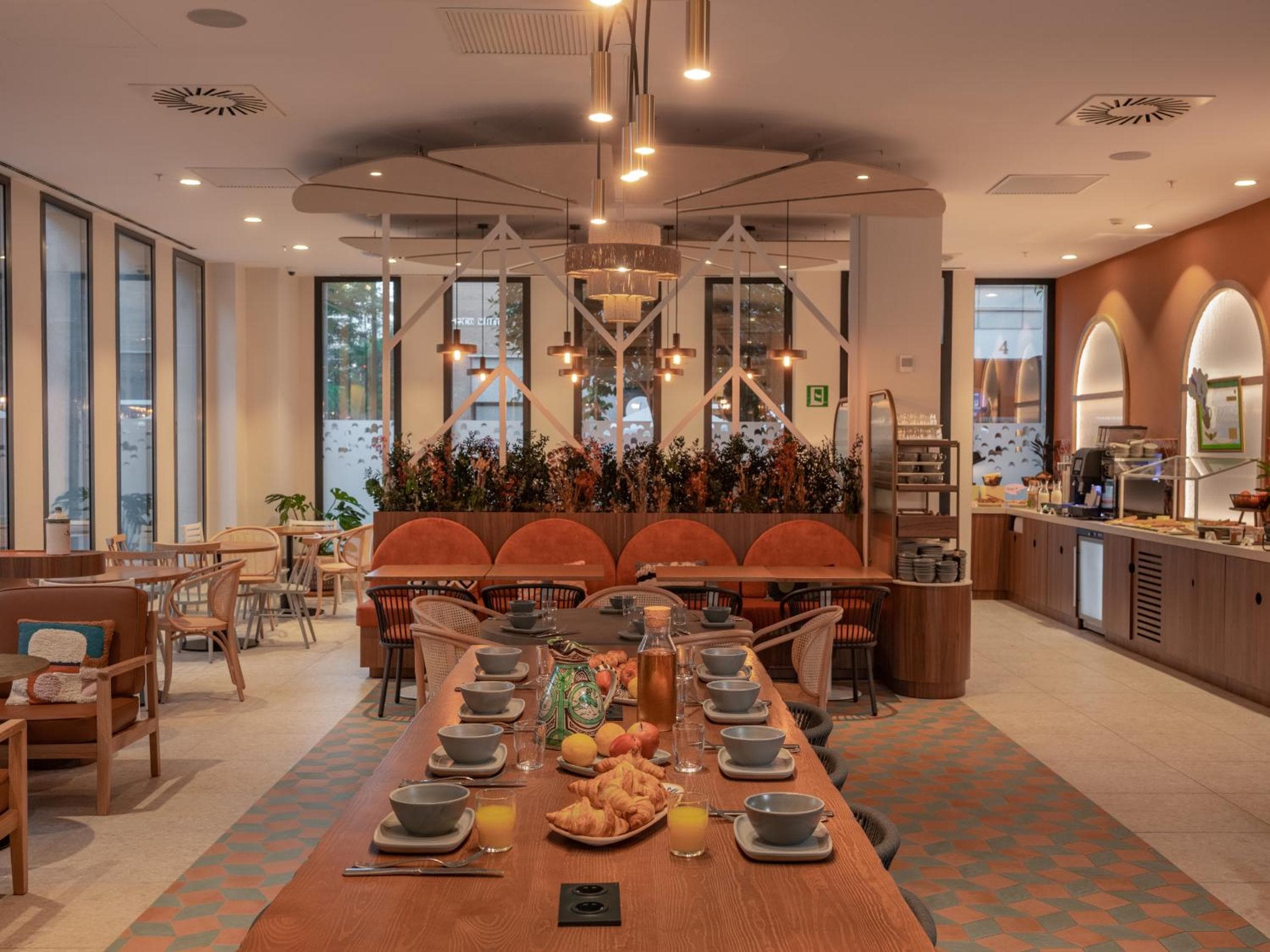 Ibis Styles Siviglia Città Santa Justa — 21