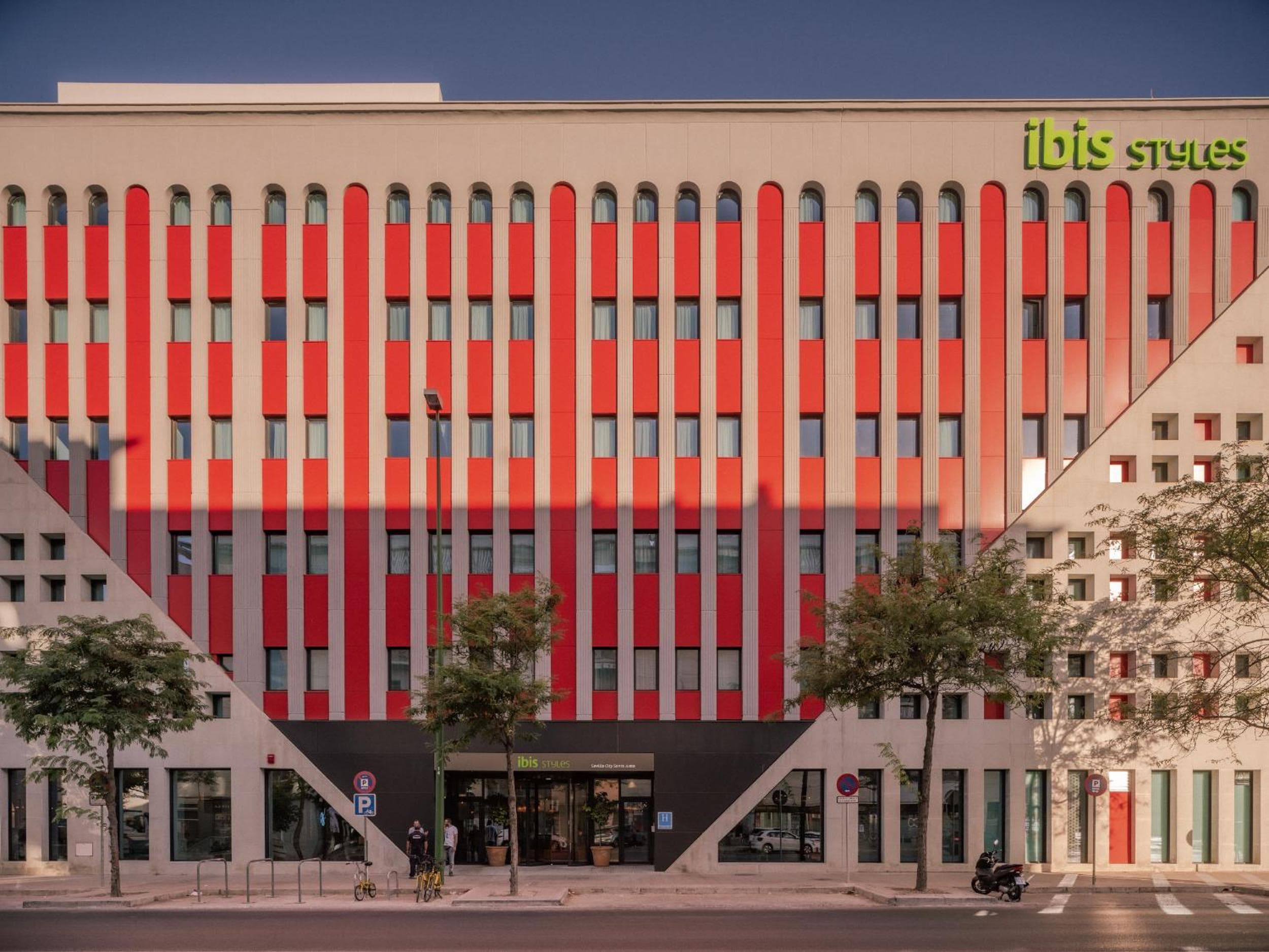 Ibis Styles Siviglia Città Santa Justa — 30