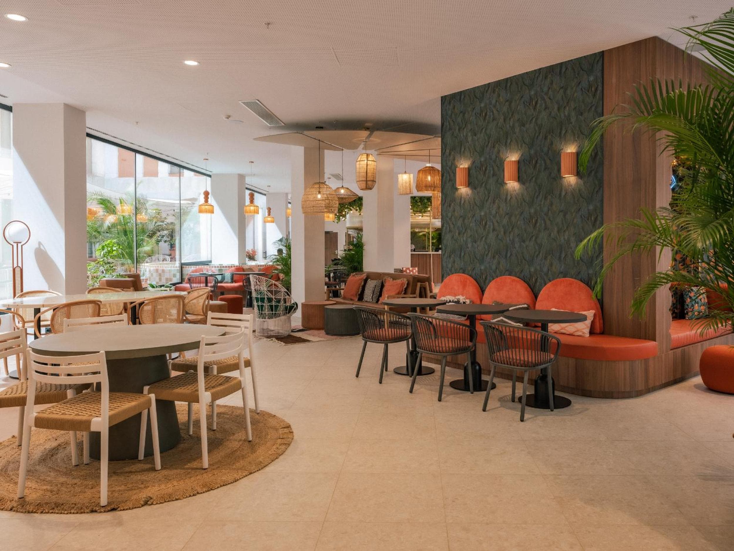 Ibis Styles Siviglia Città Santa Justa — 20