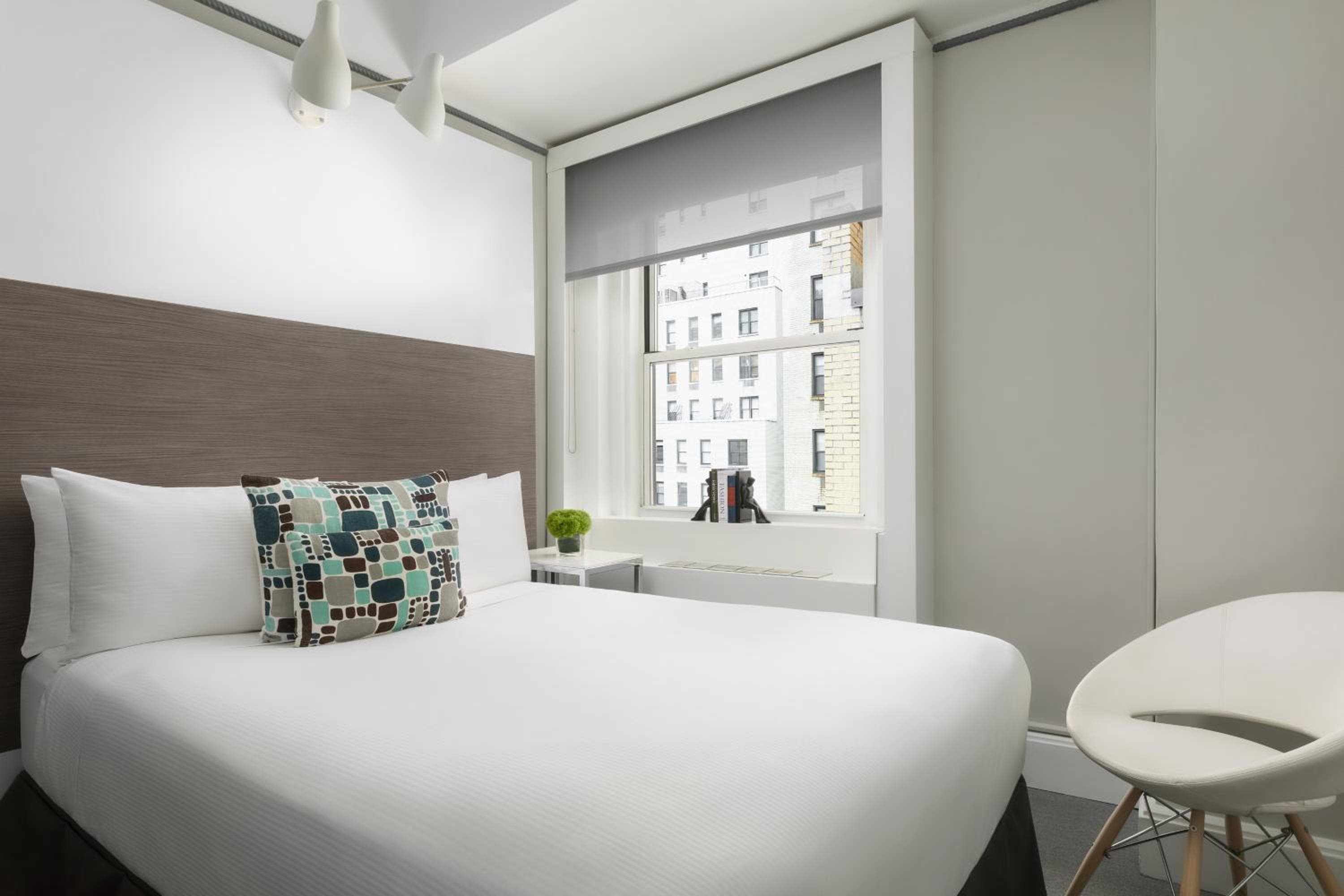 Paramount Times Square - A Generator Hotel — 10