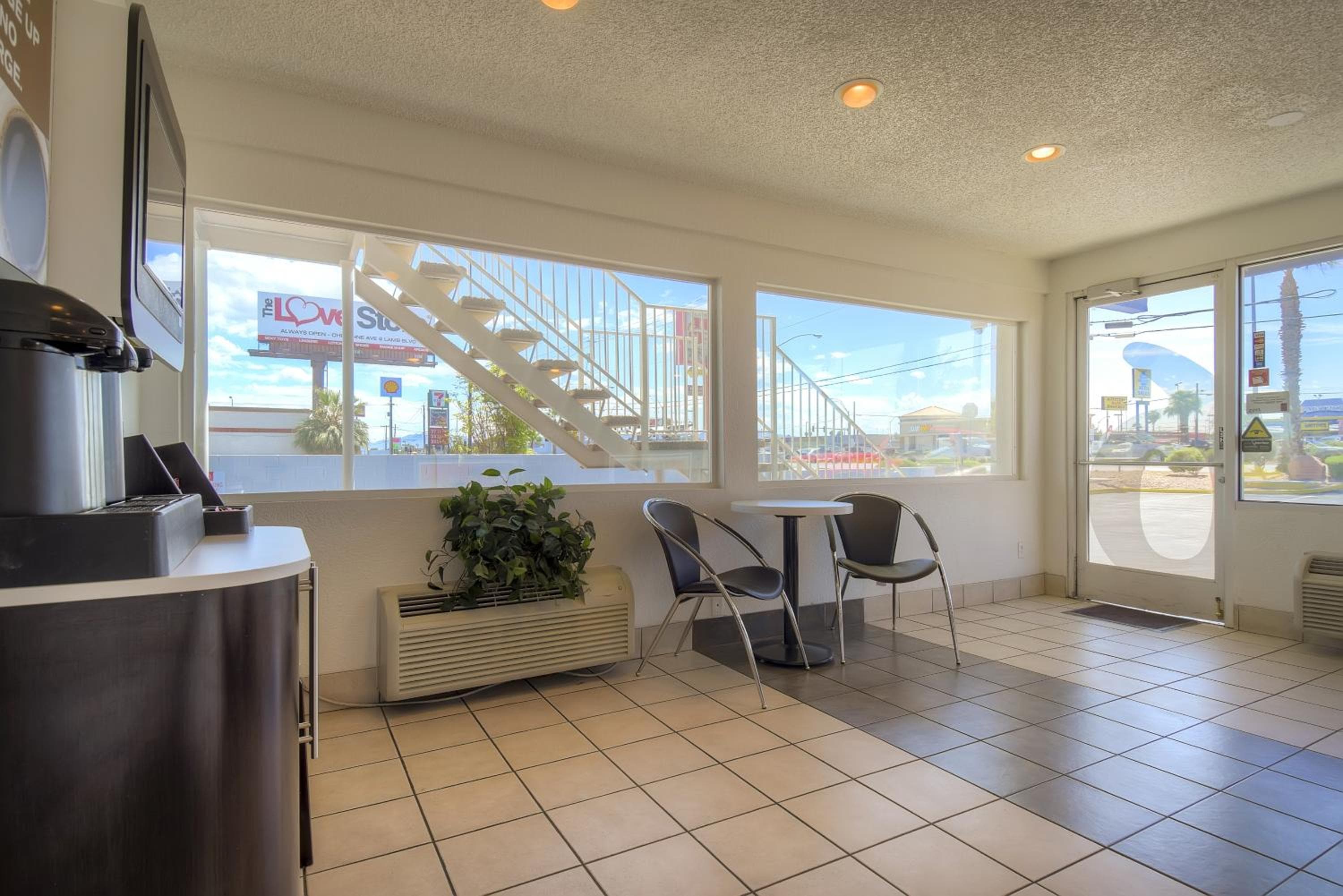 Las Vegas, NV - Boulder Highway — 26